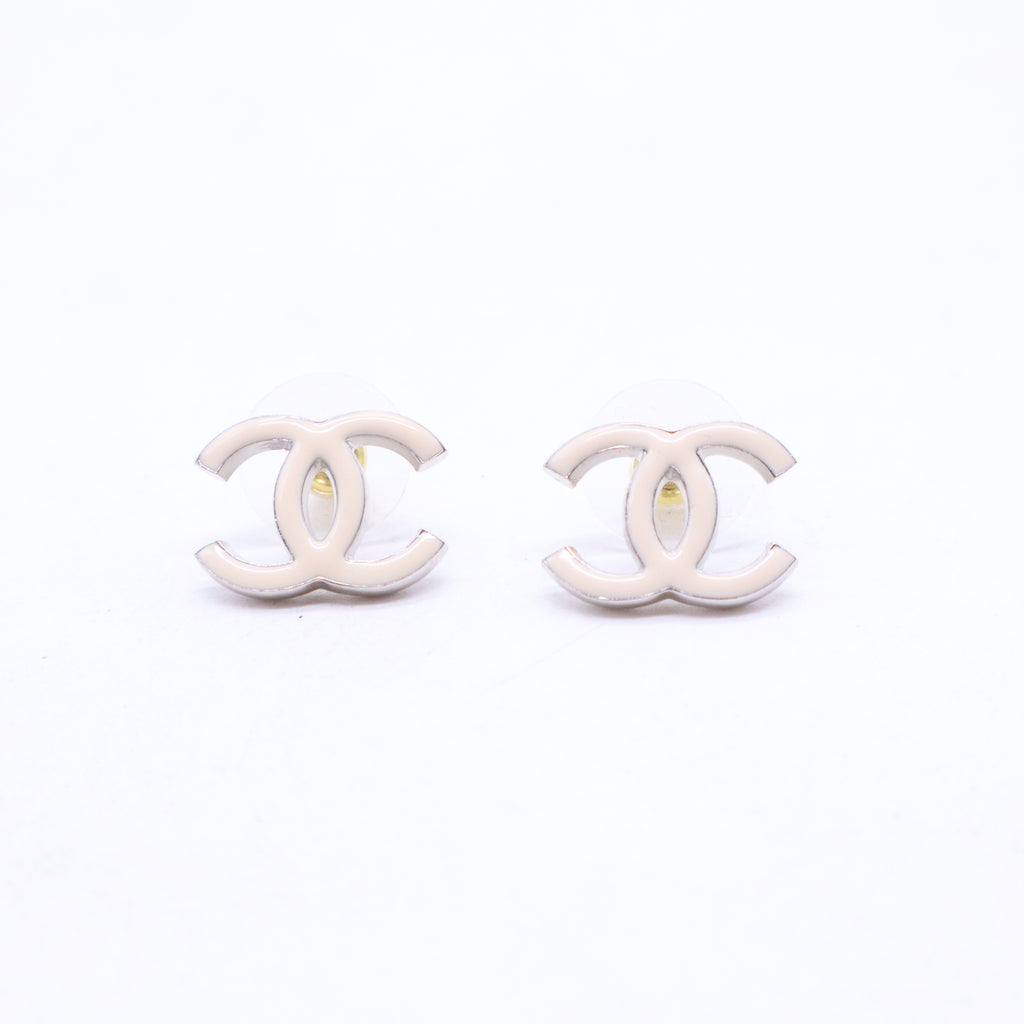 White Silver Coco Mark Earrings W21125