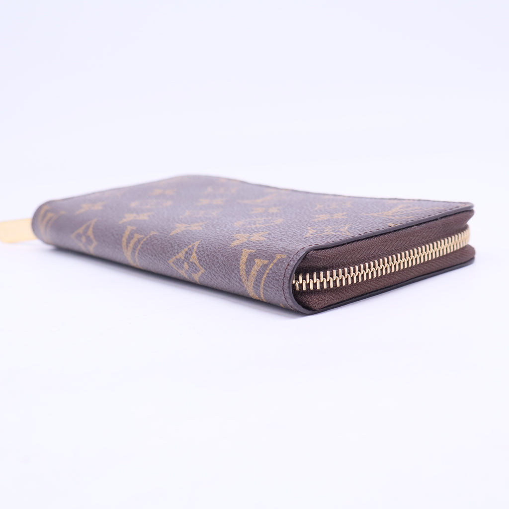 Zippy Wallet Monogram Canvas W20463