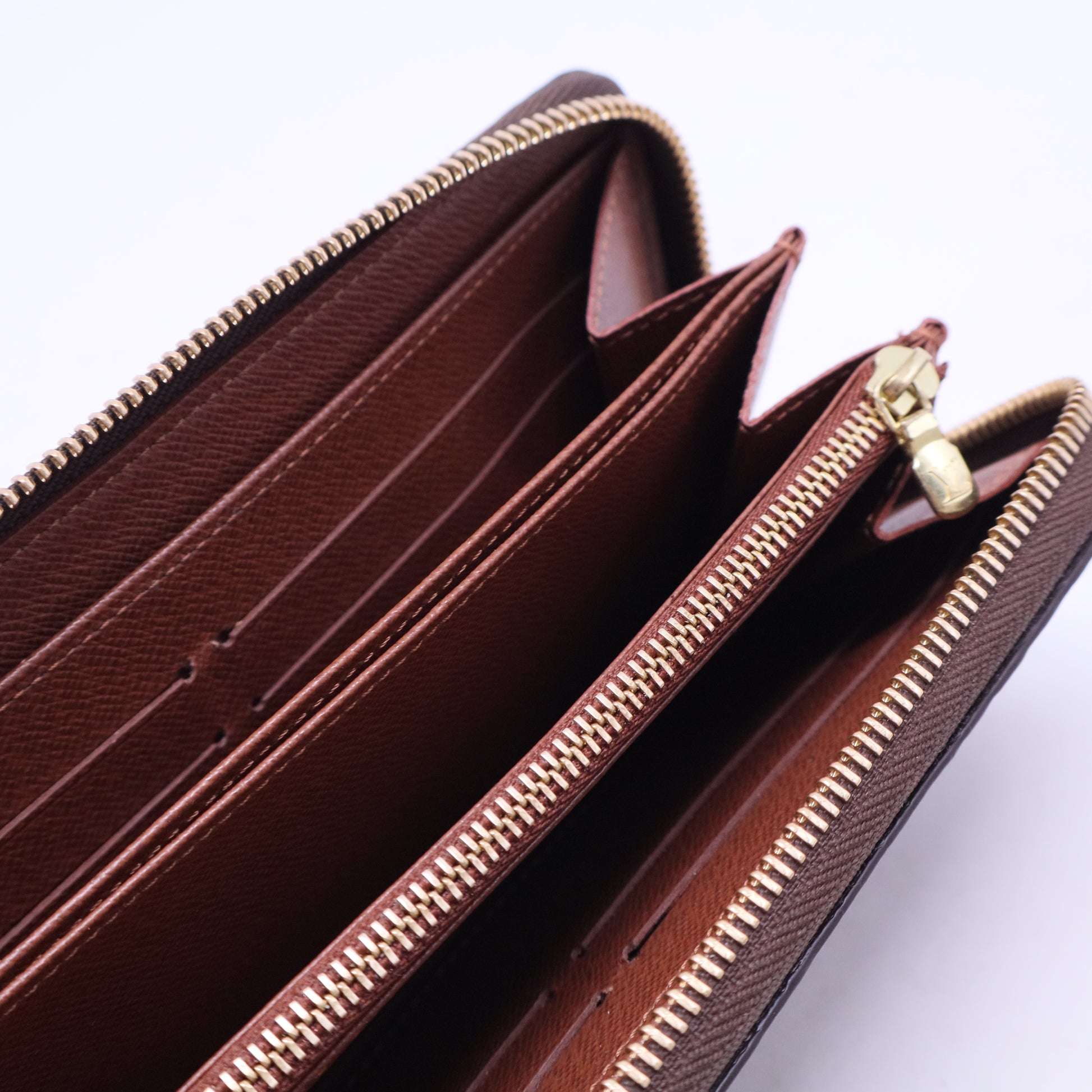 Zippy Wallet Monogram Canvas W20463