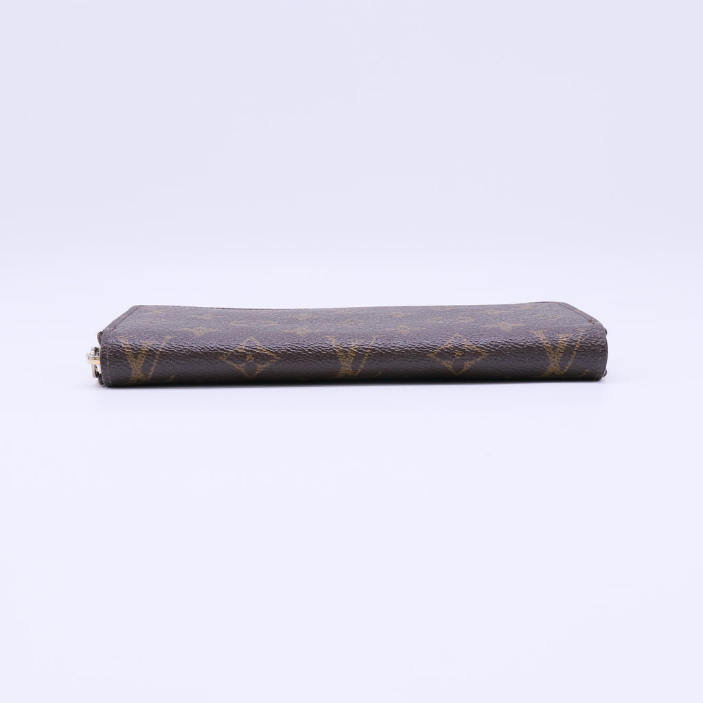 Louis Vuitton Zippy Wallet W22083