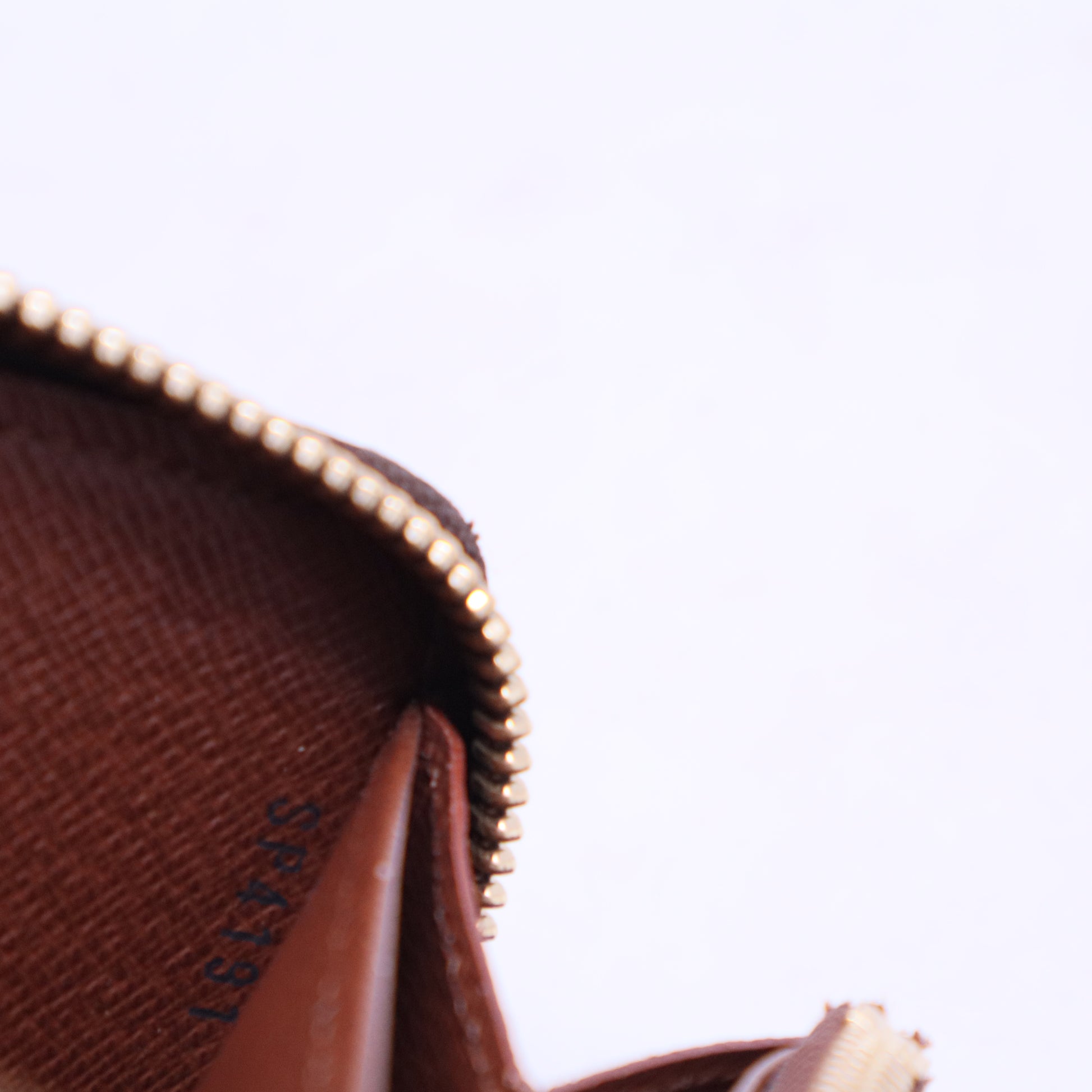 Zippy Wallet Monogram Canvas W20463