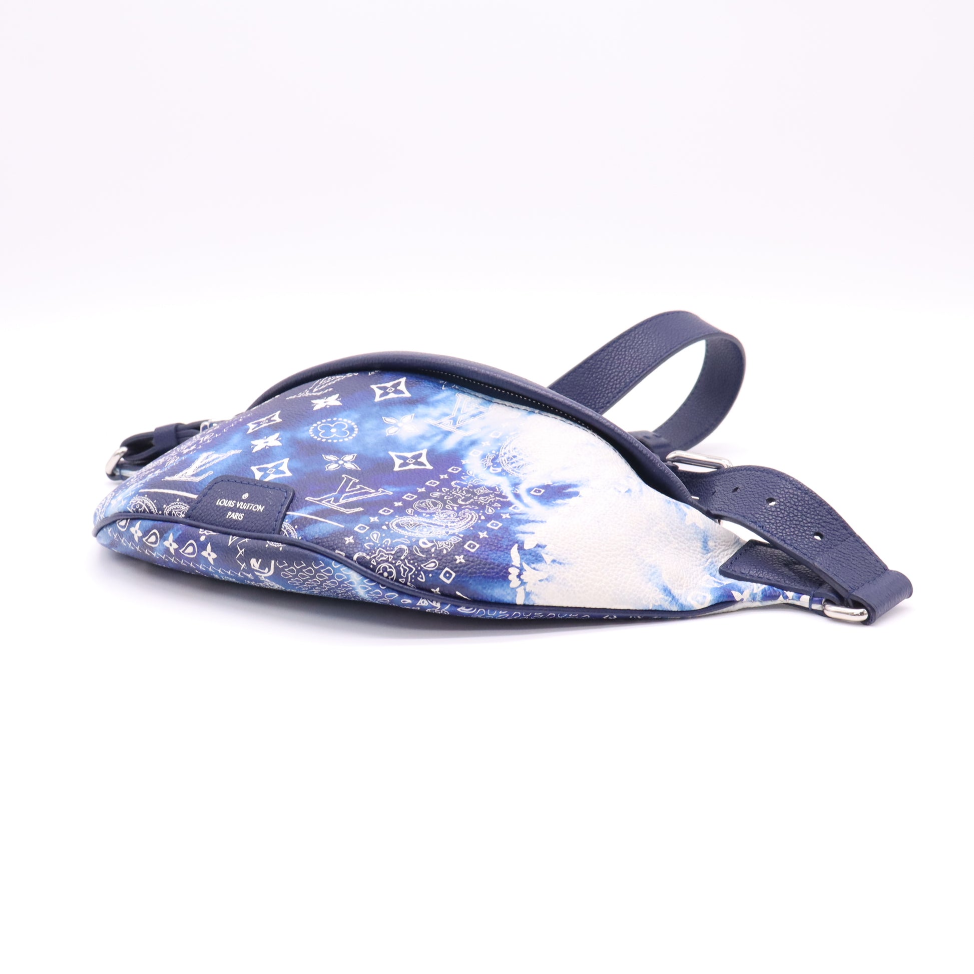 Louis Vuitton Discovery Bumbag PM in the Blue Monogram Bandana colorway