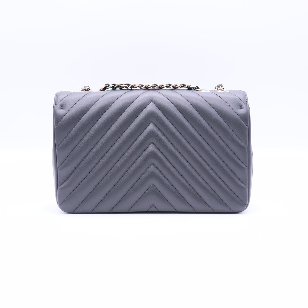 Statement Flap Bag Chevron Calfskin Medium Twins LDJ3699