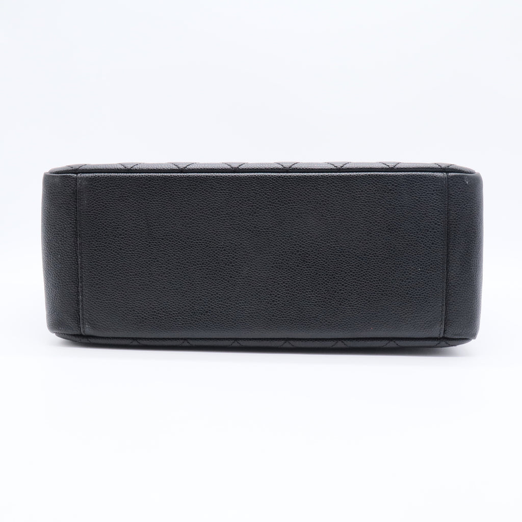 Grand Shopping Tote Quilted Caviar