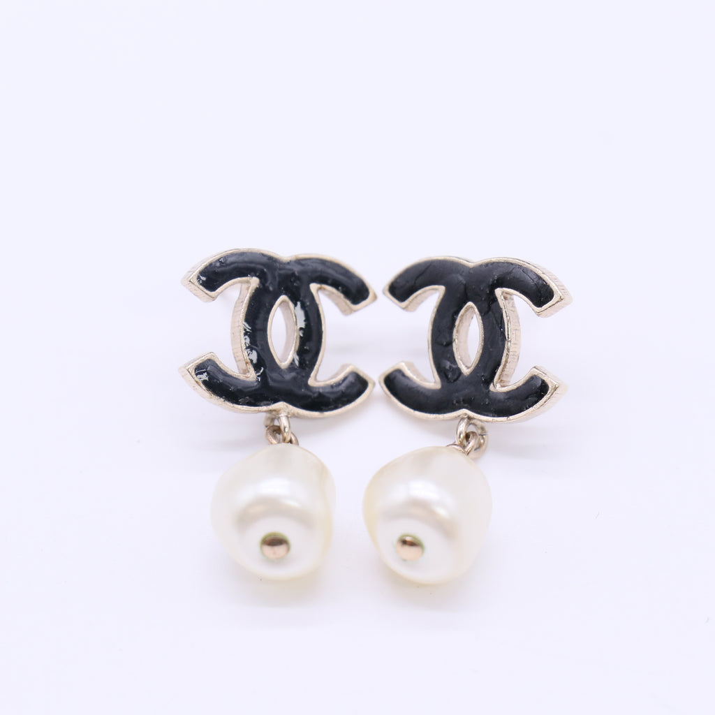 Chanel CC Enamel Drop Pearl Earrings W22130