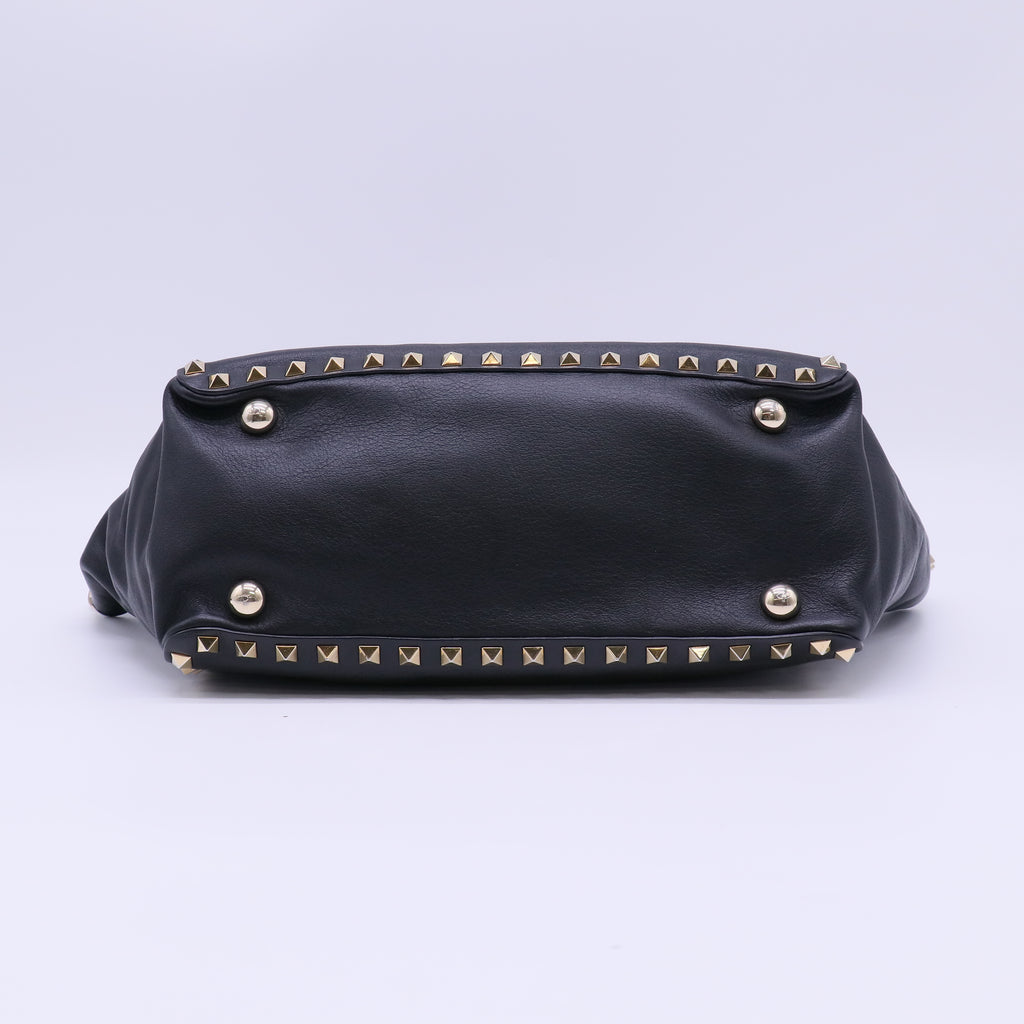 Valentino Garavani Rockstud Trapeze Tote Bag B21826