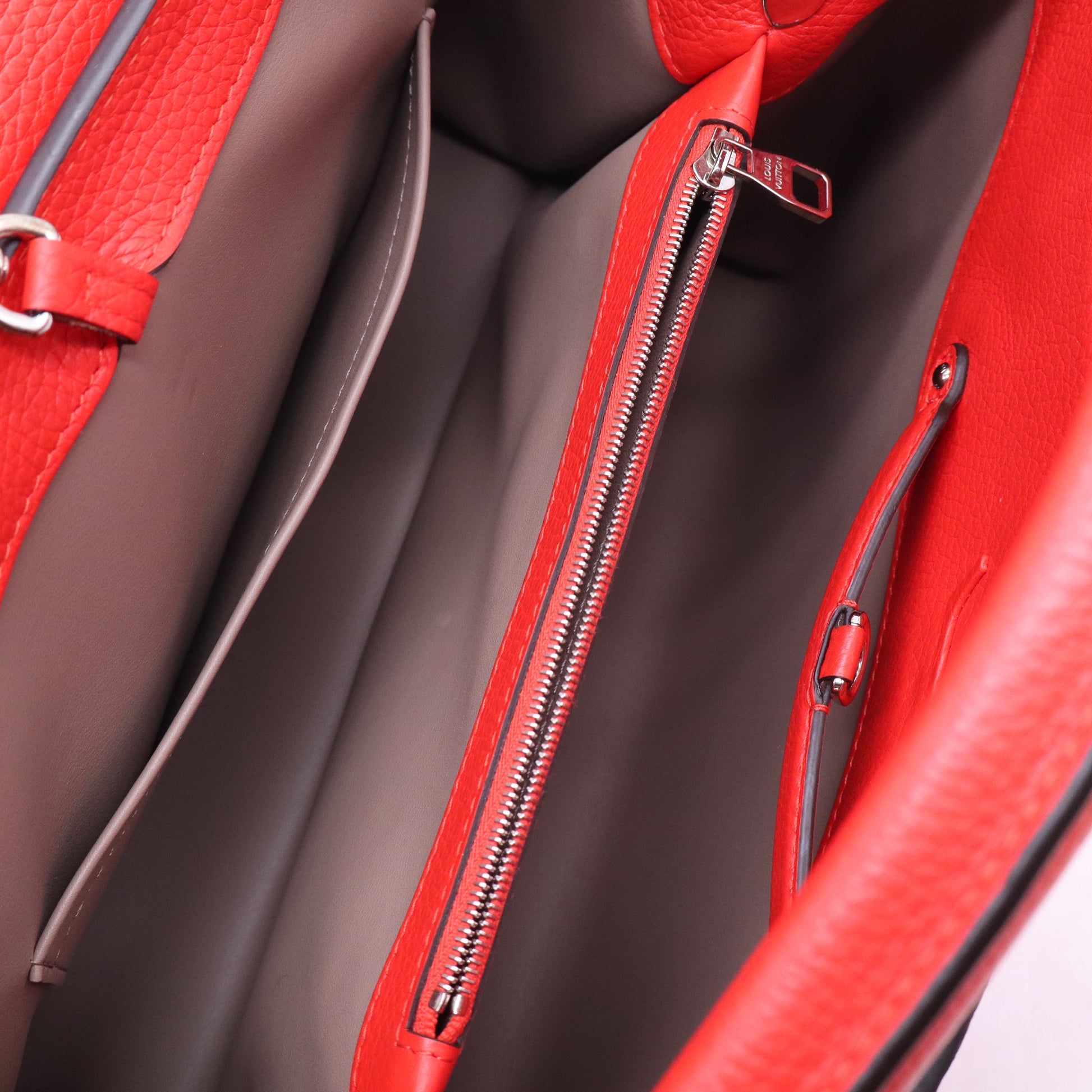 Taurillon Leather Capucines GM B20181