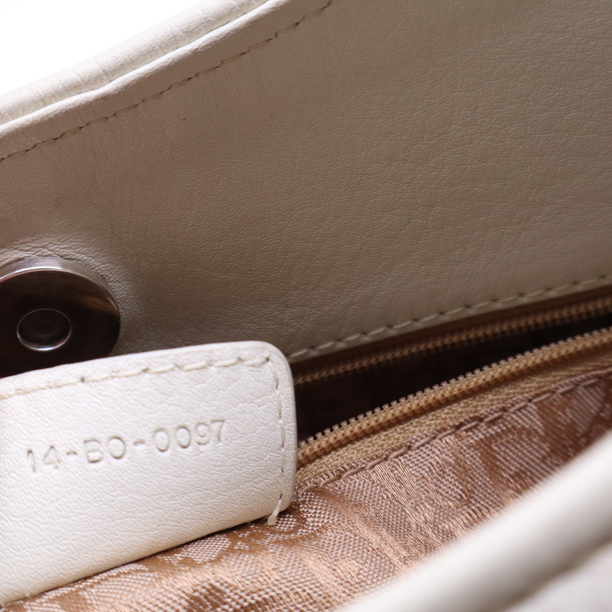 White Hobo Leather B12118