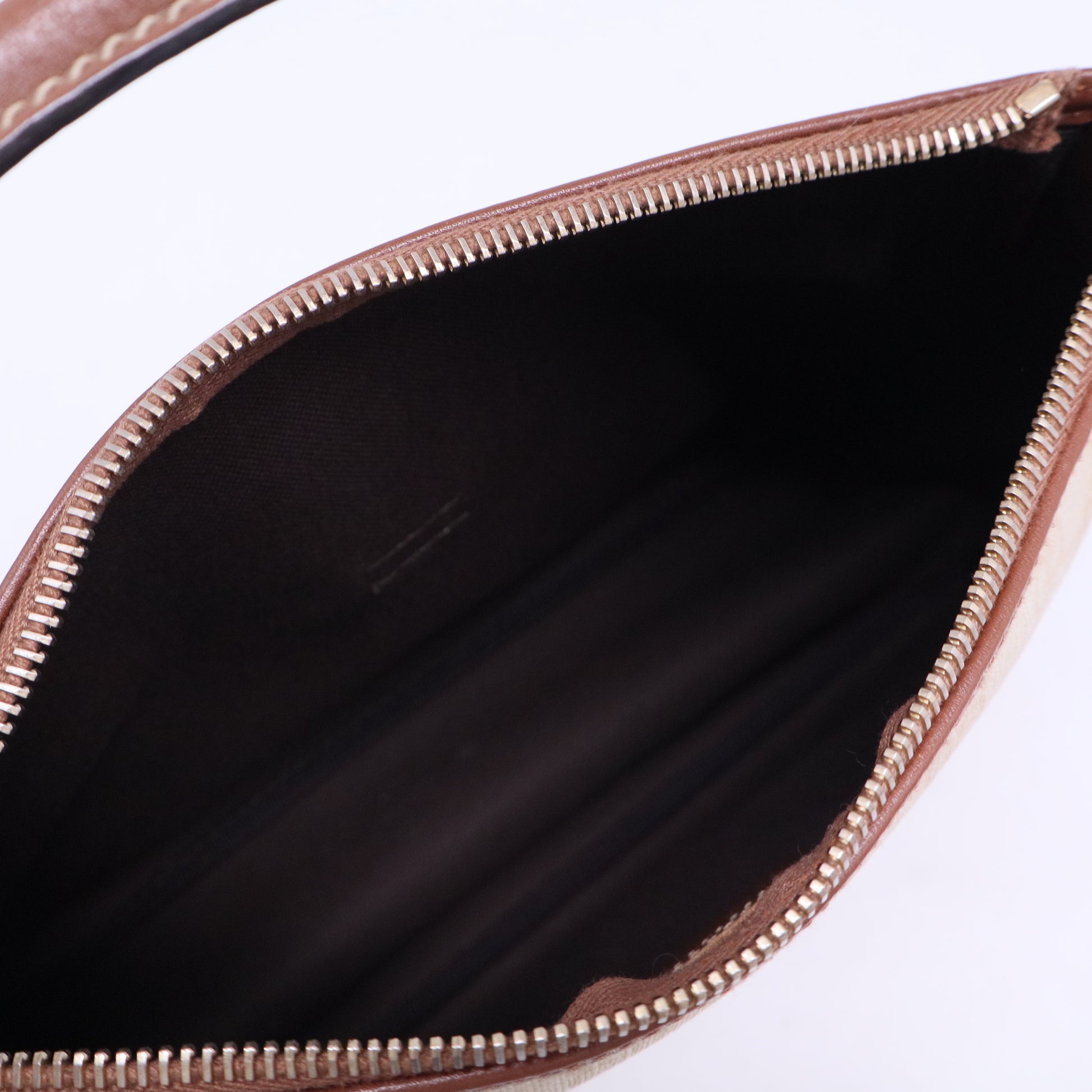 Gucci White GG Supreme Handbag B20310