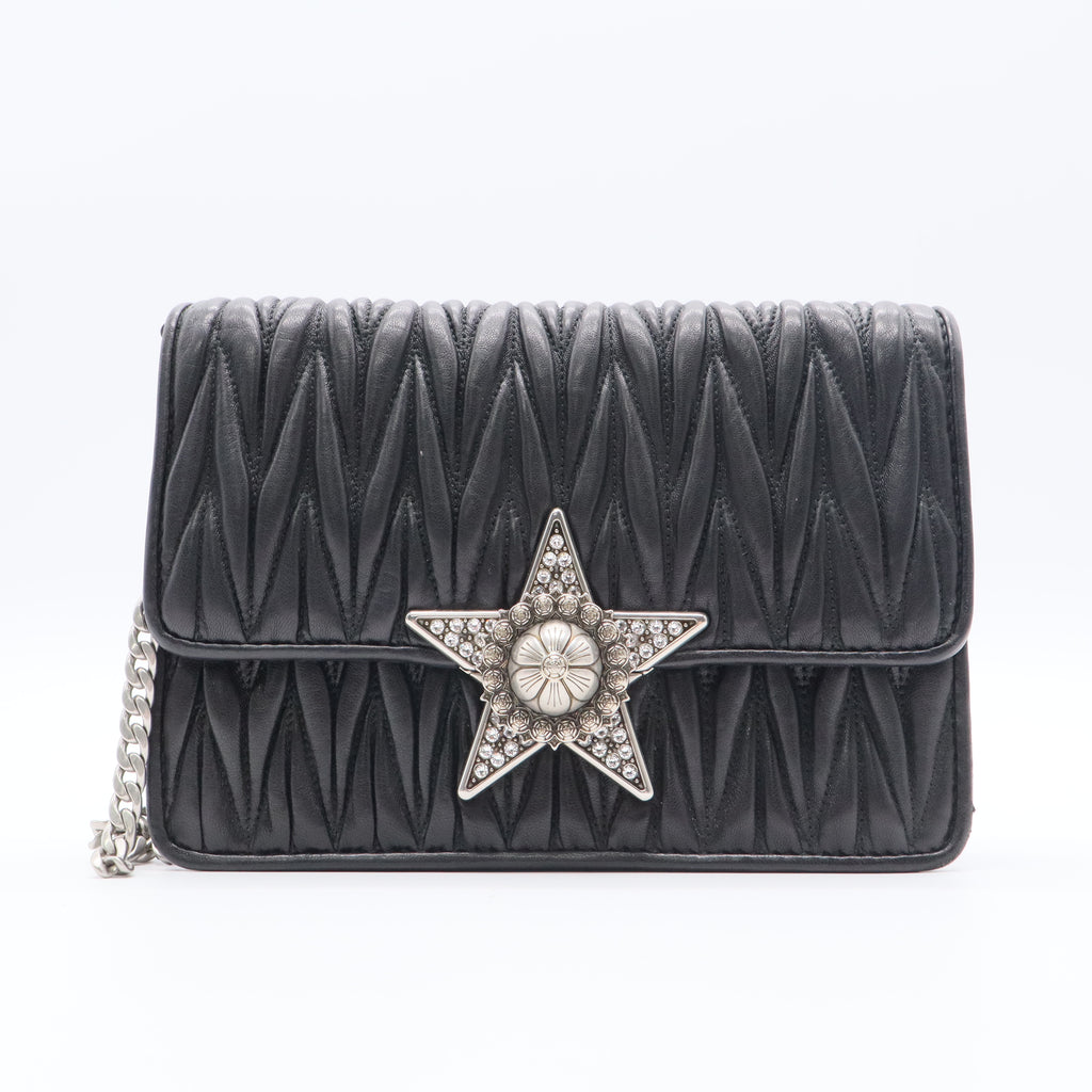 Confidential leather handbag twins