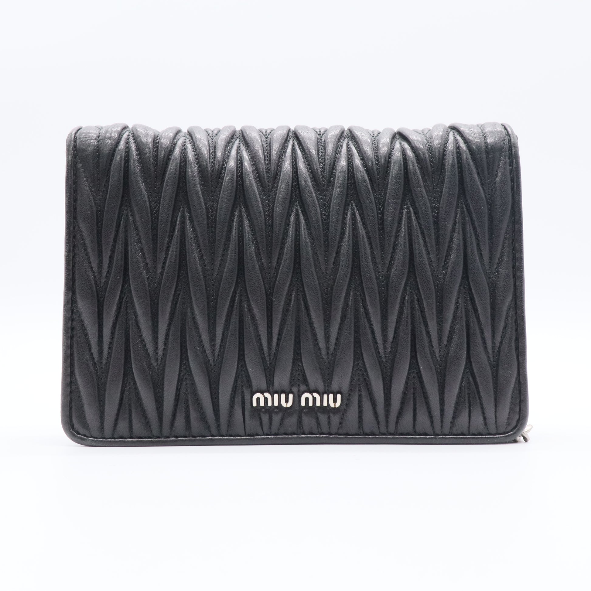 Confidential leather handbag twins