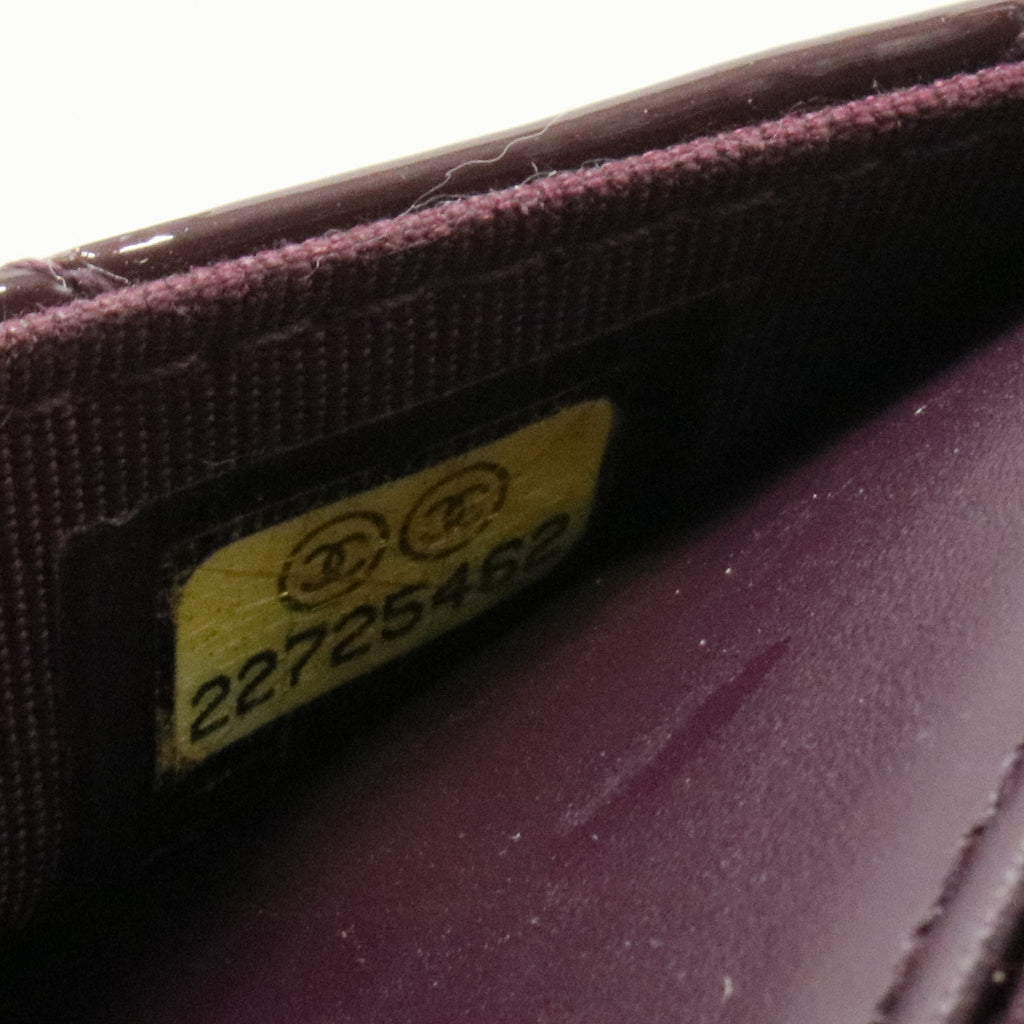 Wallet on Chain Quilted Patent