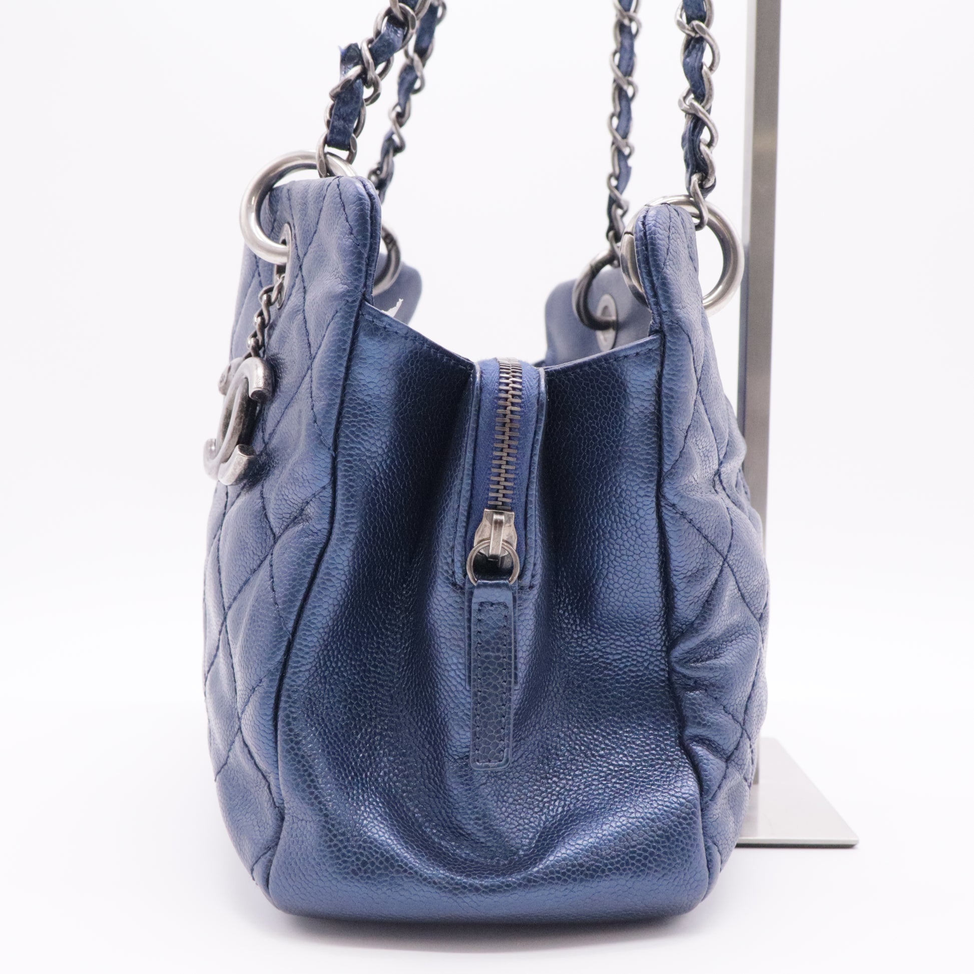 Caviar Quilted CC Timeless Soft Tote Blue