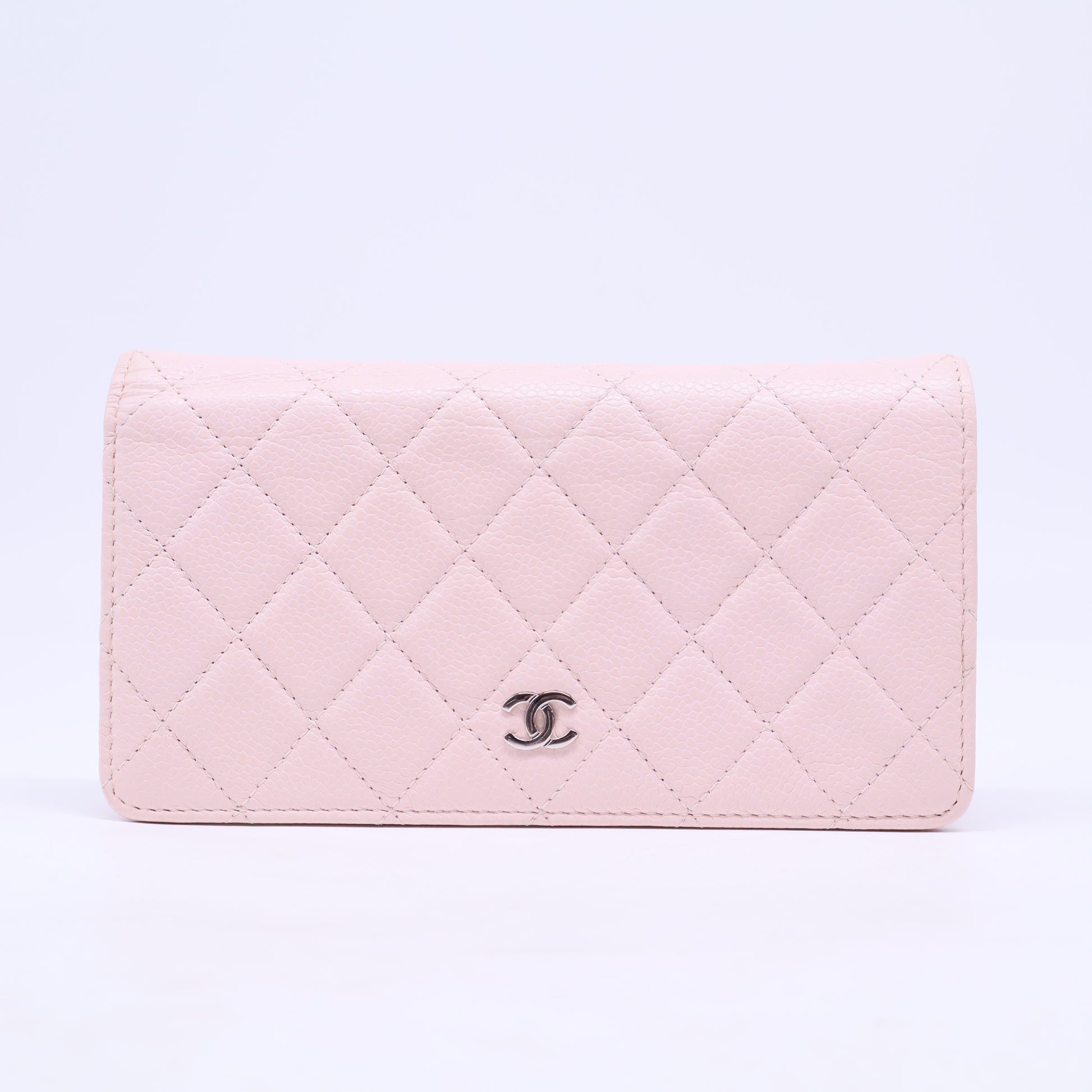Classic Flap Long Wallet W20457