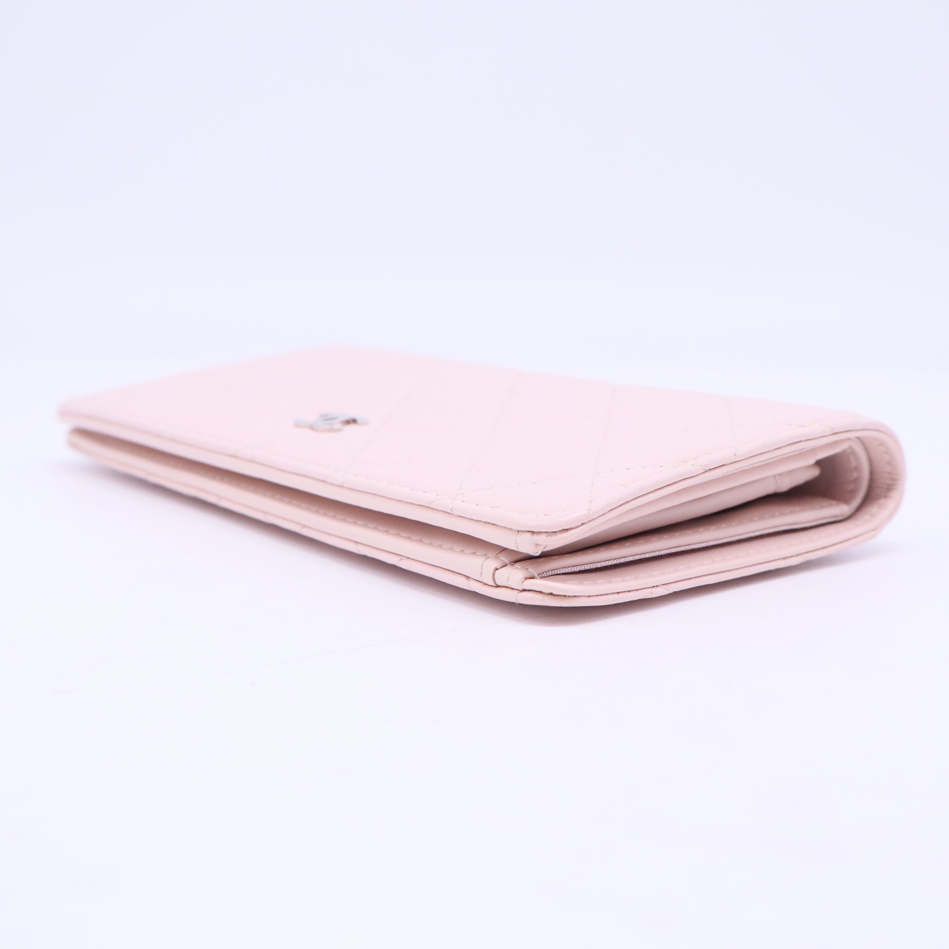 Classic Flap Long Wallet W20457