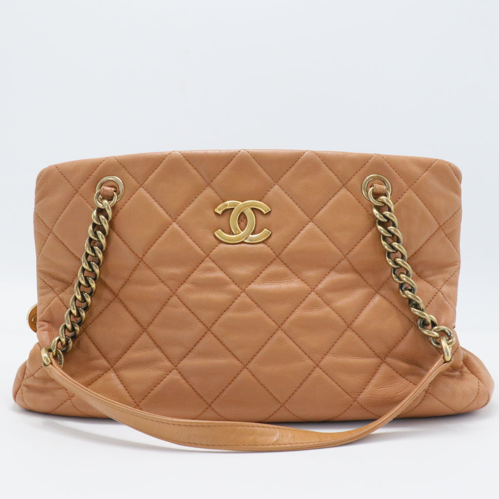 CC Crown Tote Quilted Leather Medium