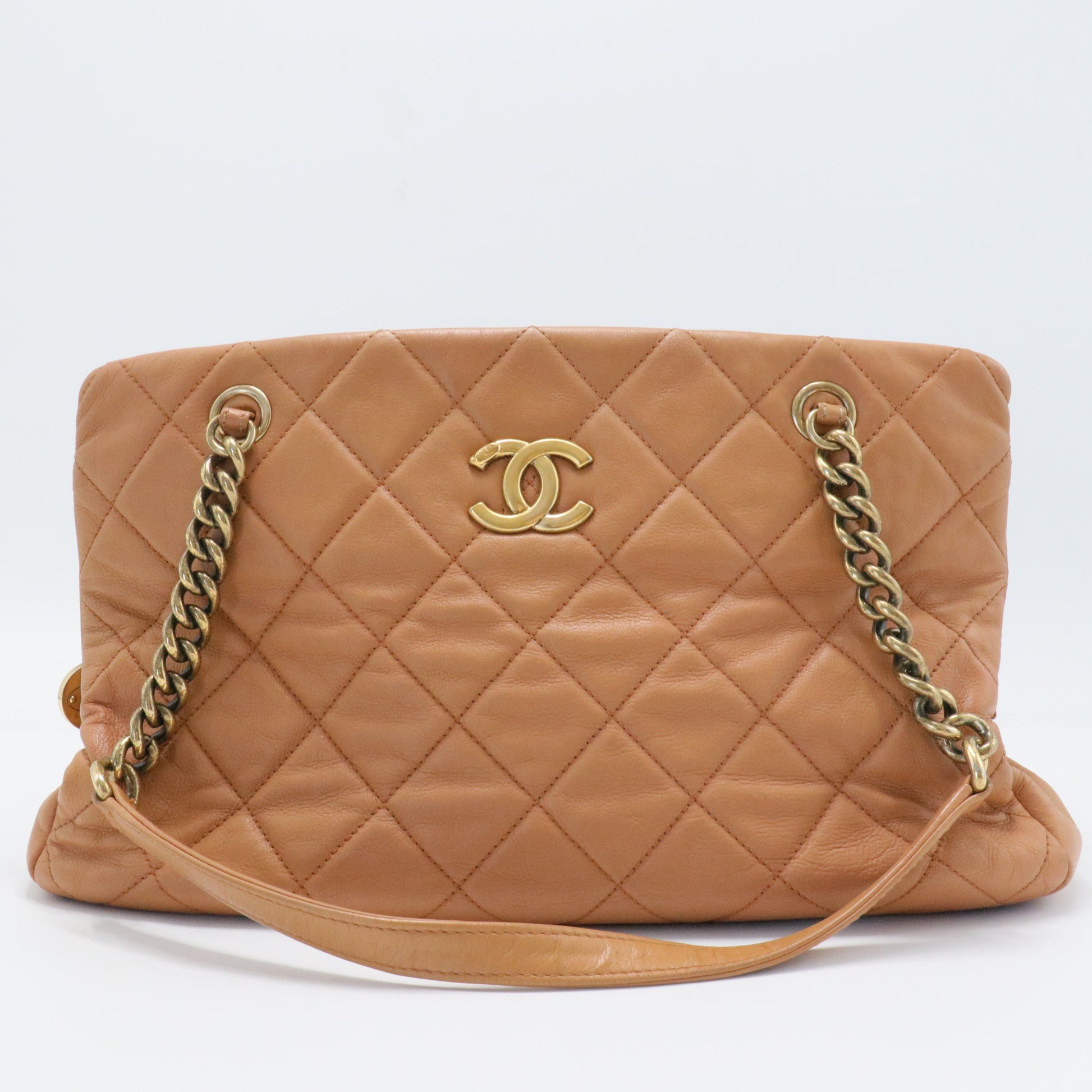 CC Crown Tote Quilted Leather Medium