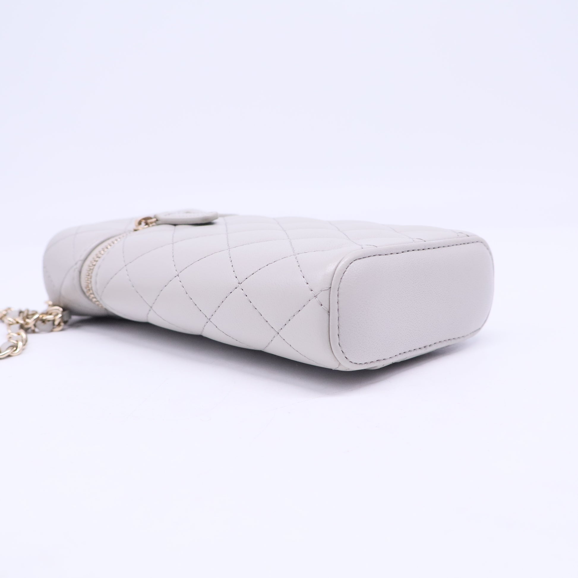 Classic Vanity Phone Holder w/ Chain B20689