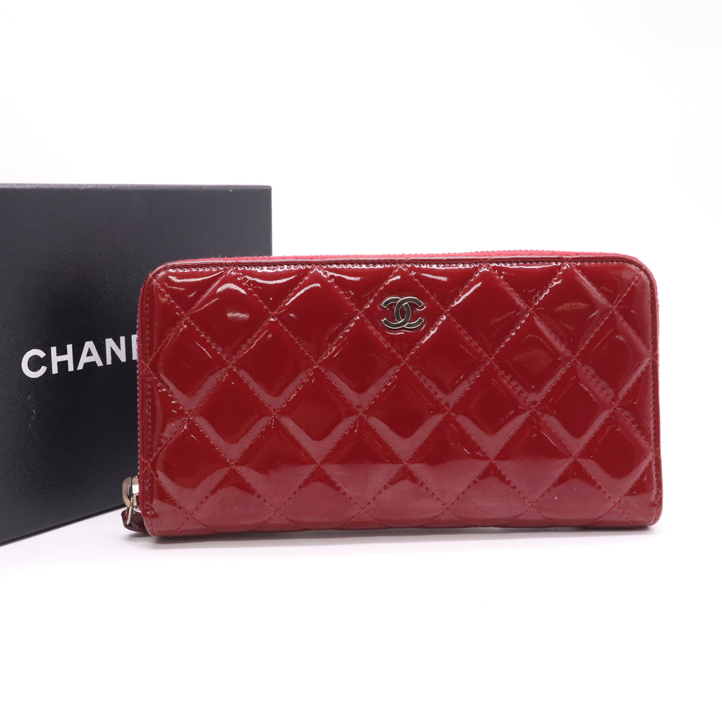 Chanel Patent Quilted Brilliant Zip W22021