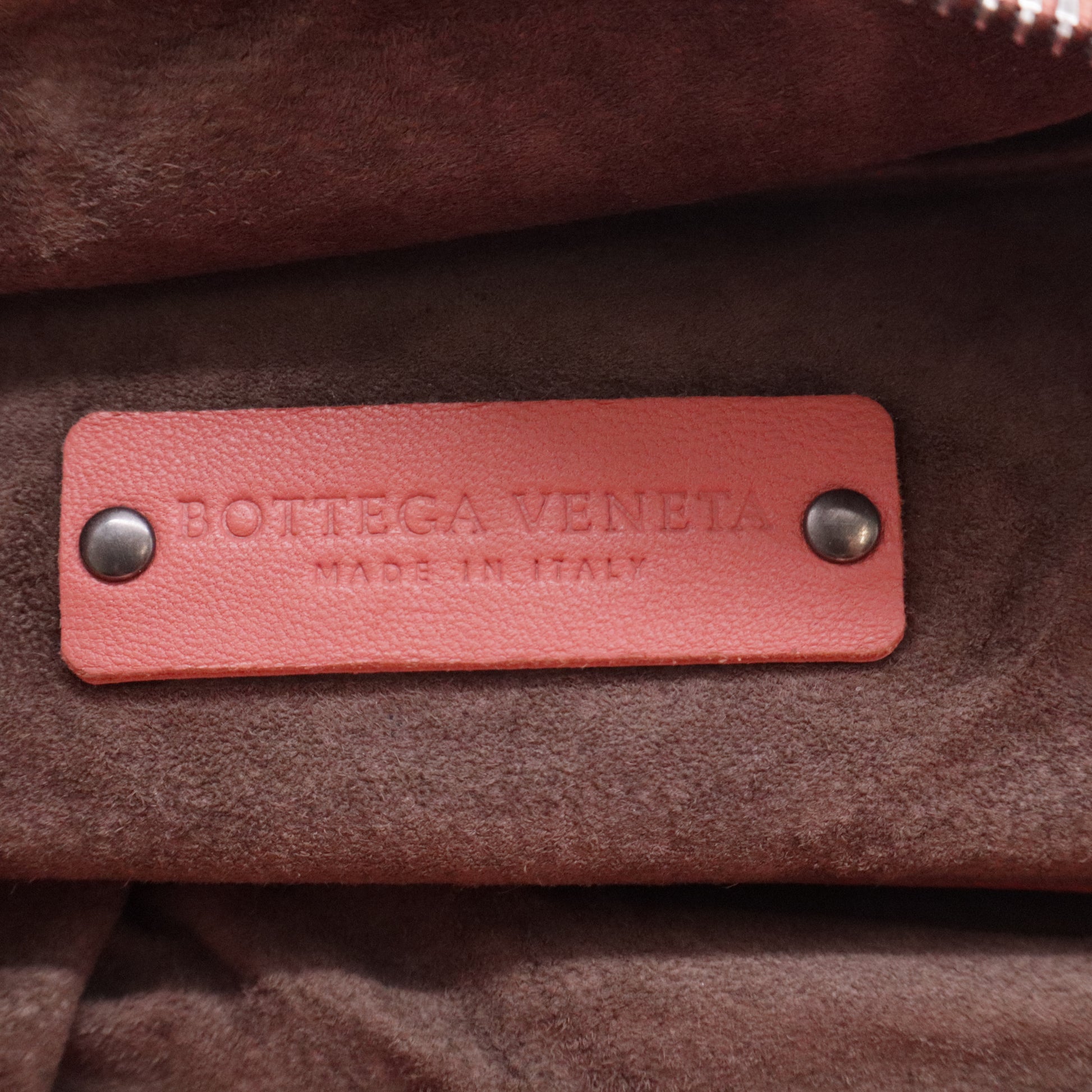 2-Pocket Convertible Tote Intrecciato Nappa Medium