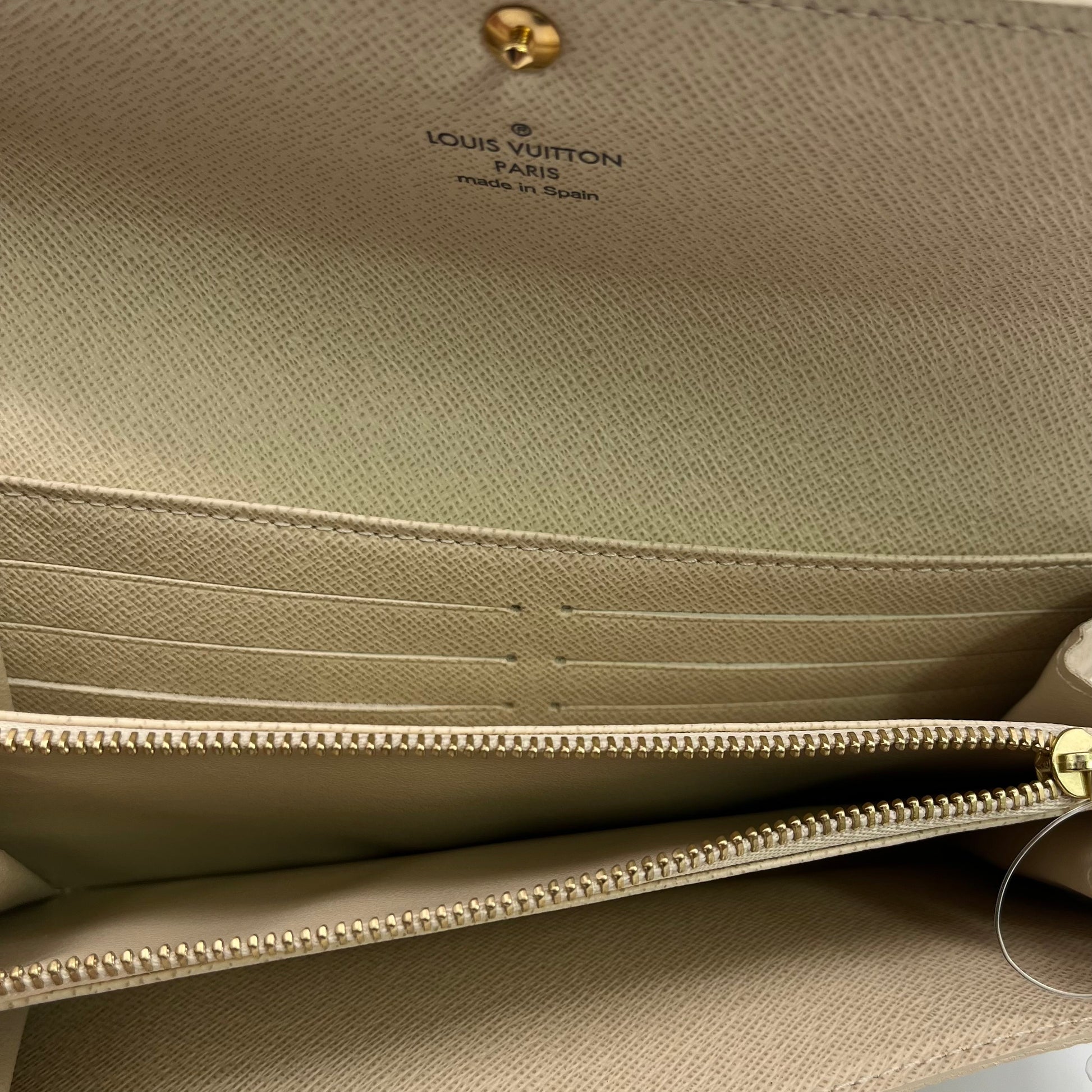 Damier Azur Portefeuille International Wallet twins