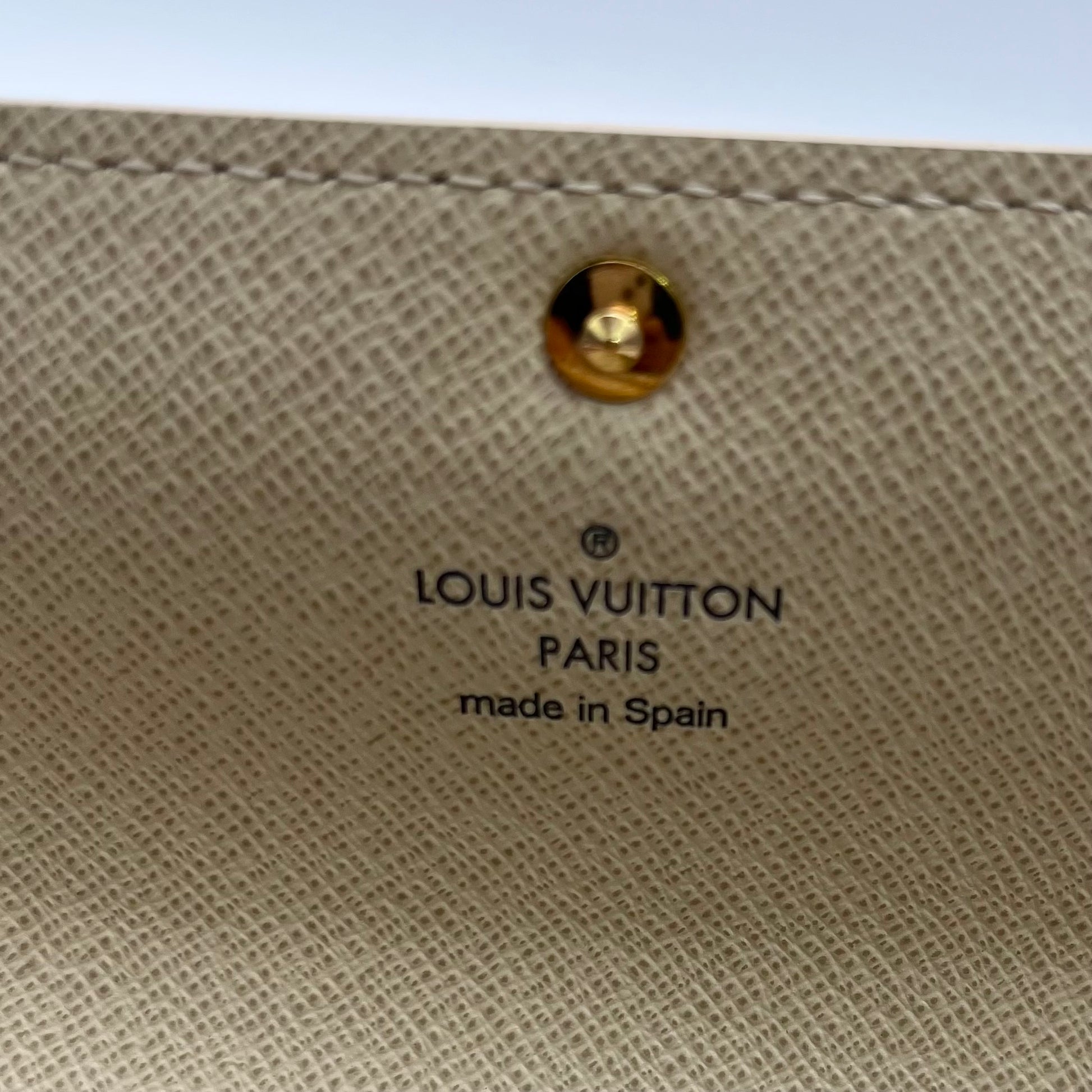 Damier Azur Portefeuille International Wallet twins