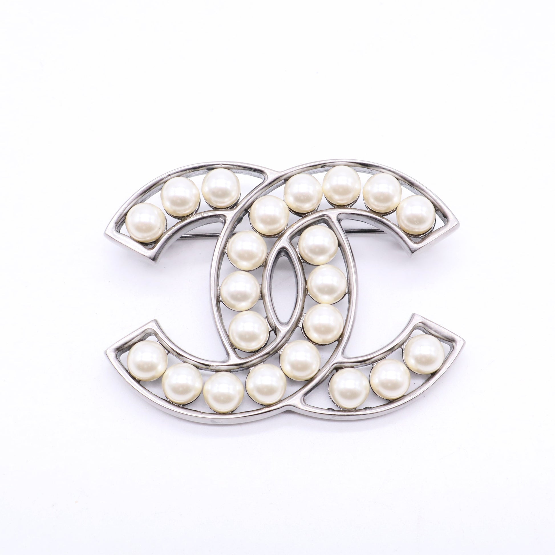 Pearl CC Brooch