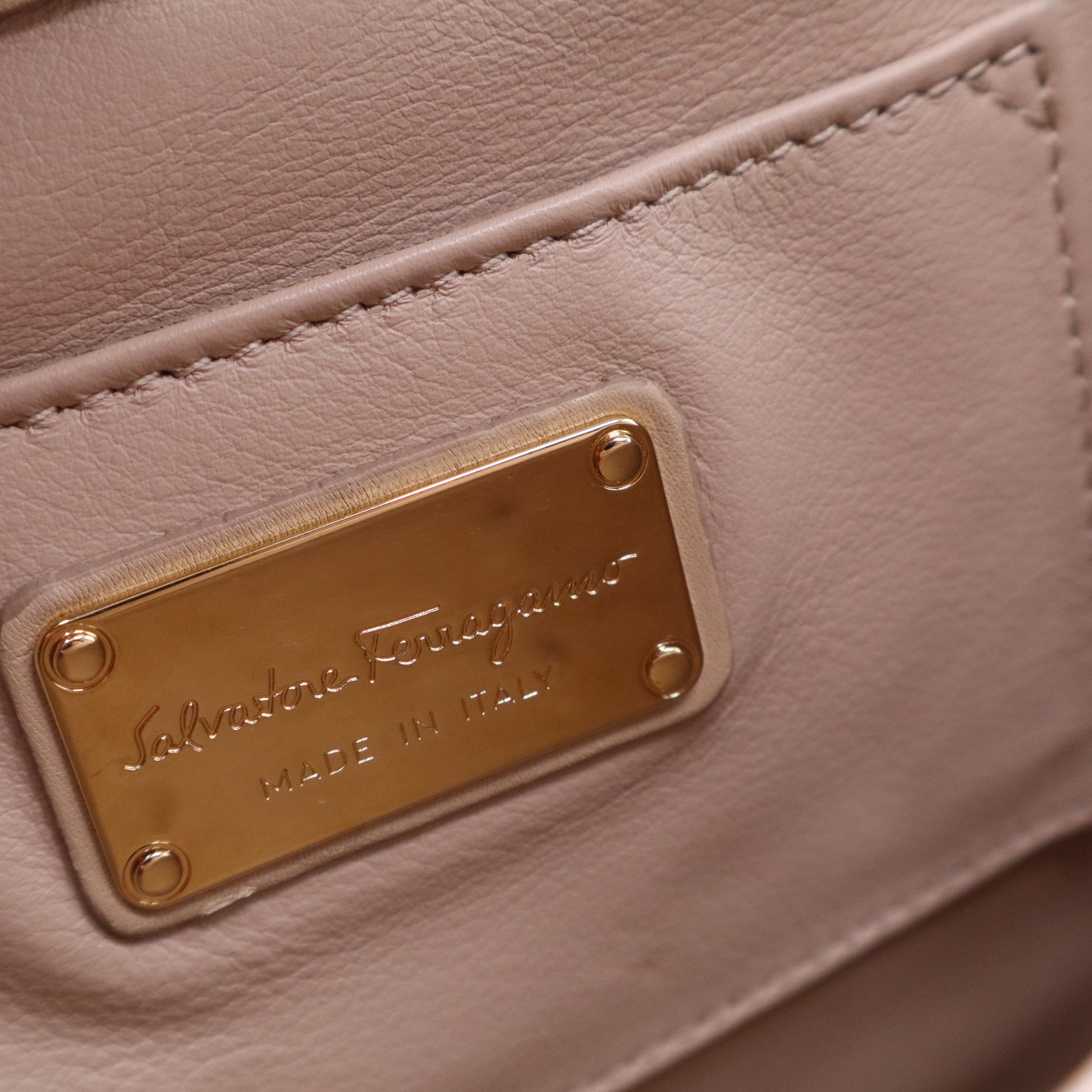 Pink Leather Thalia Shoulder Bag B21479