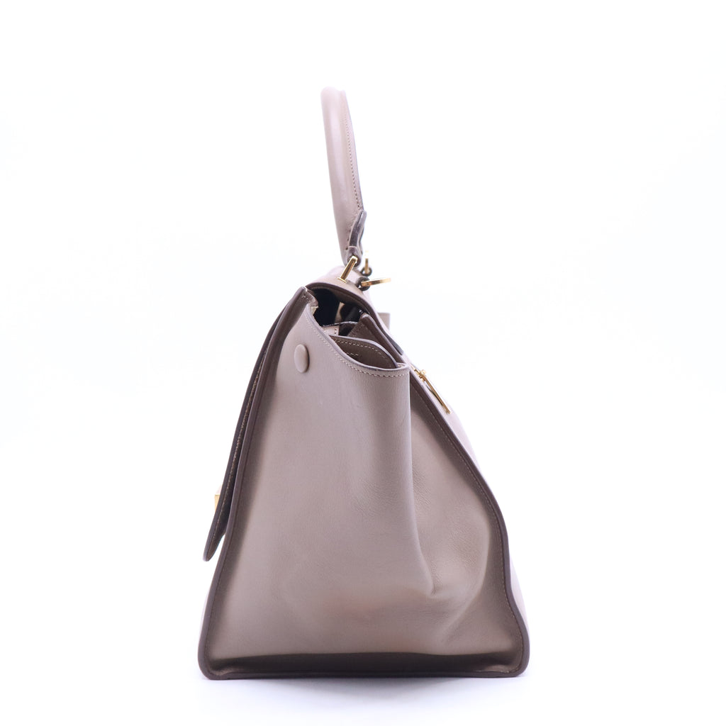 Celine  Leather Trapeze Medium B21452