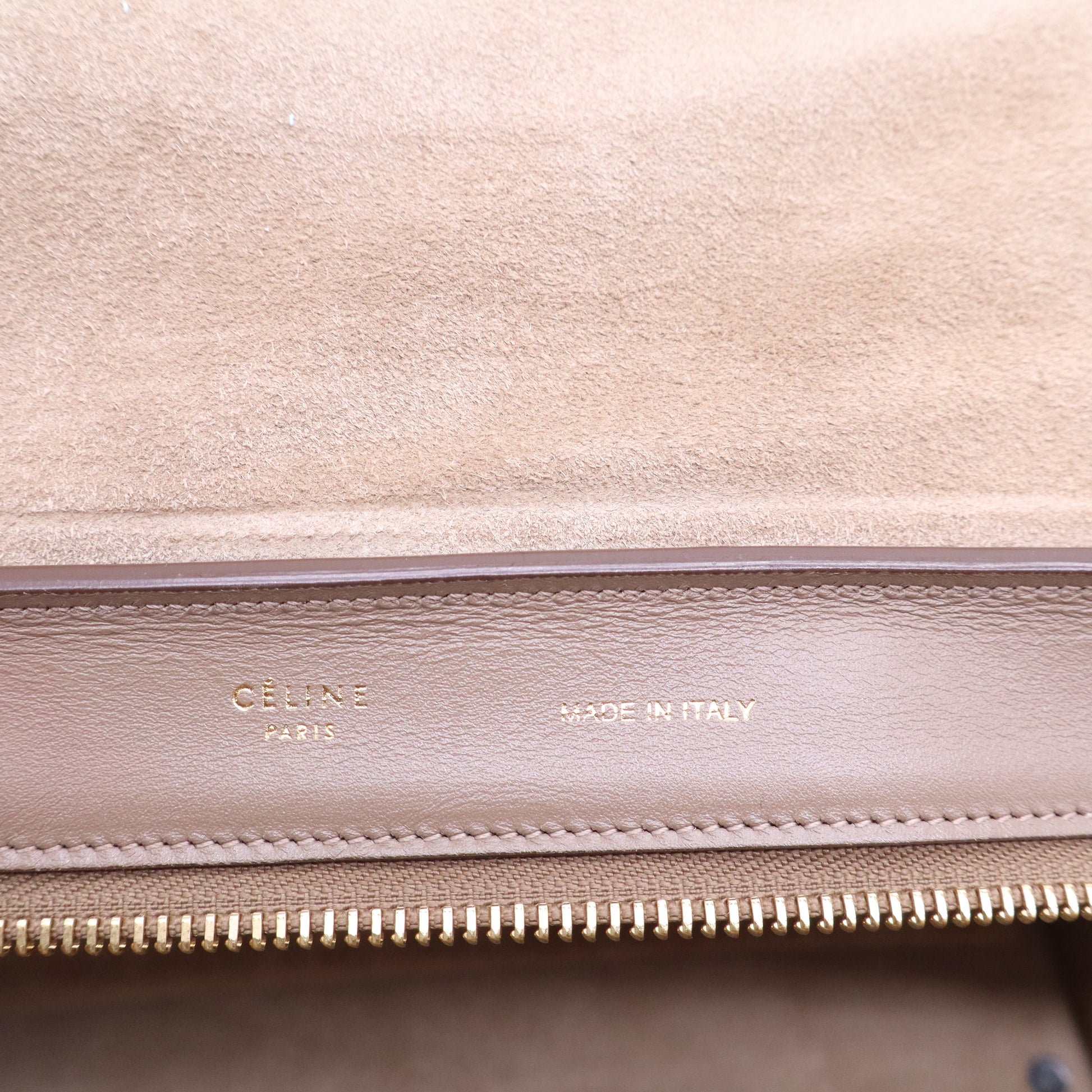Celine  Leather Trapeze Medium B21452