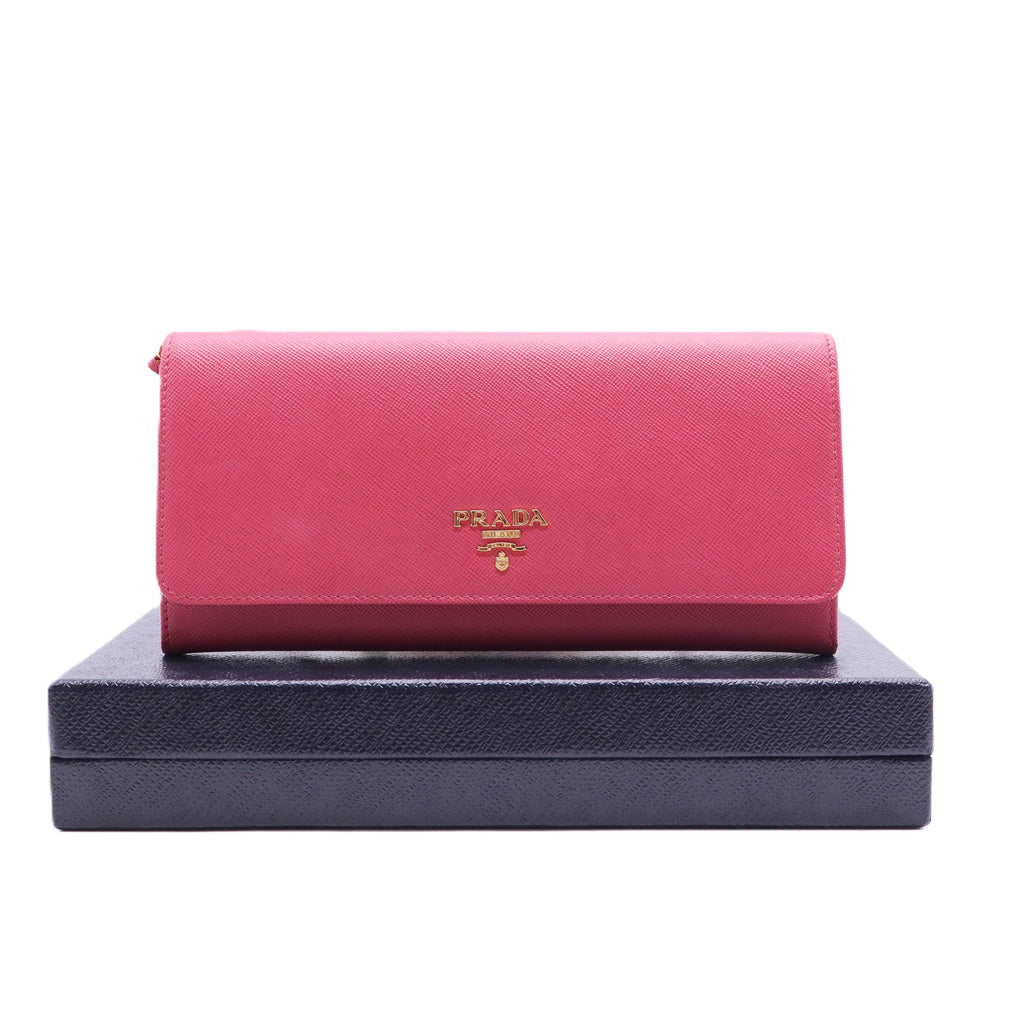 Saffiano Metal Continental Flap Wallet Fragola Talco