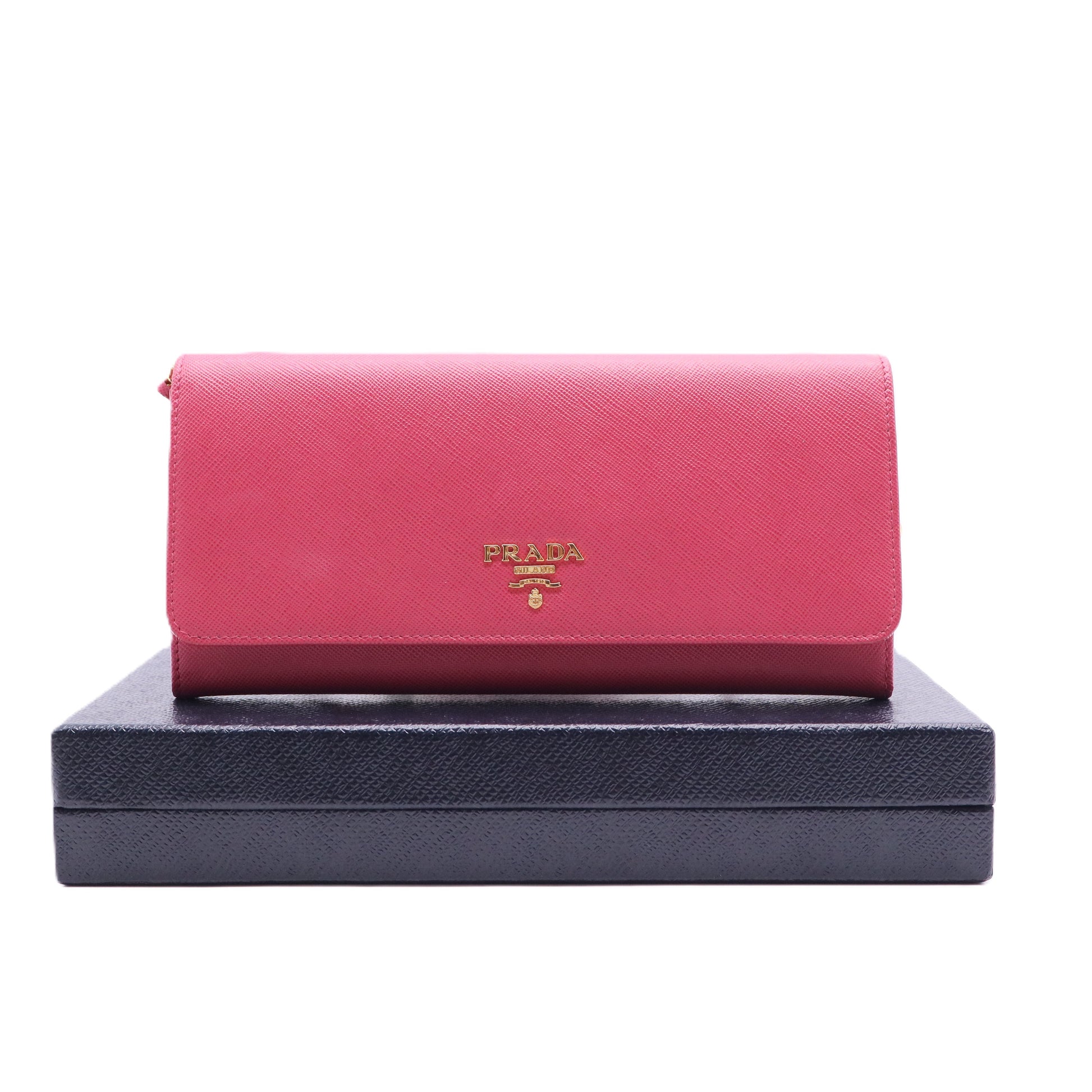 Saffiano Metal Continental Flap Wallet Fragola Talco