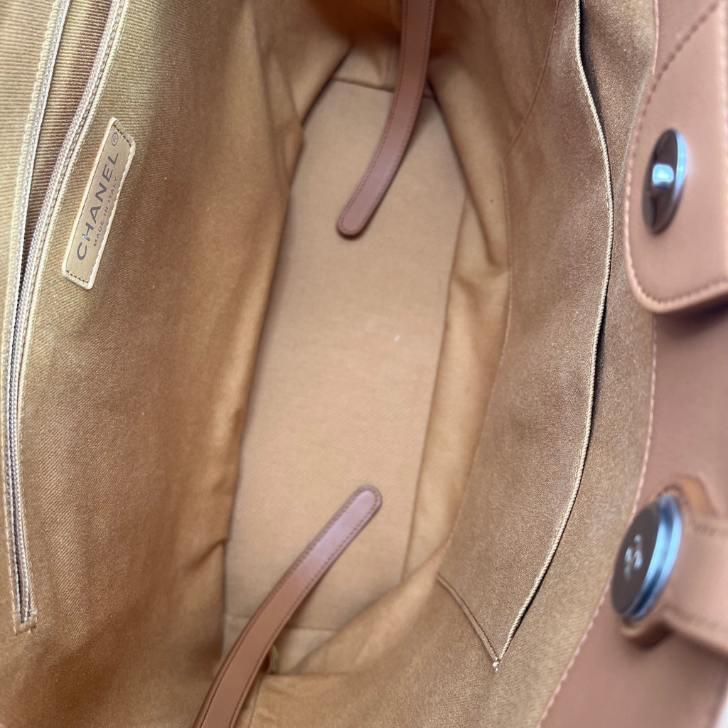 Calfskin Large Coco Eyelets Shopping Tote Camel