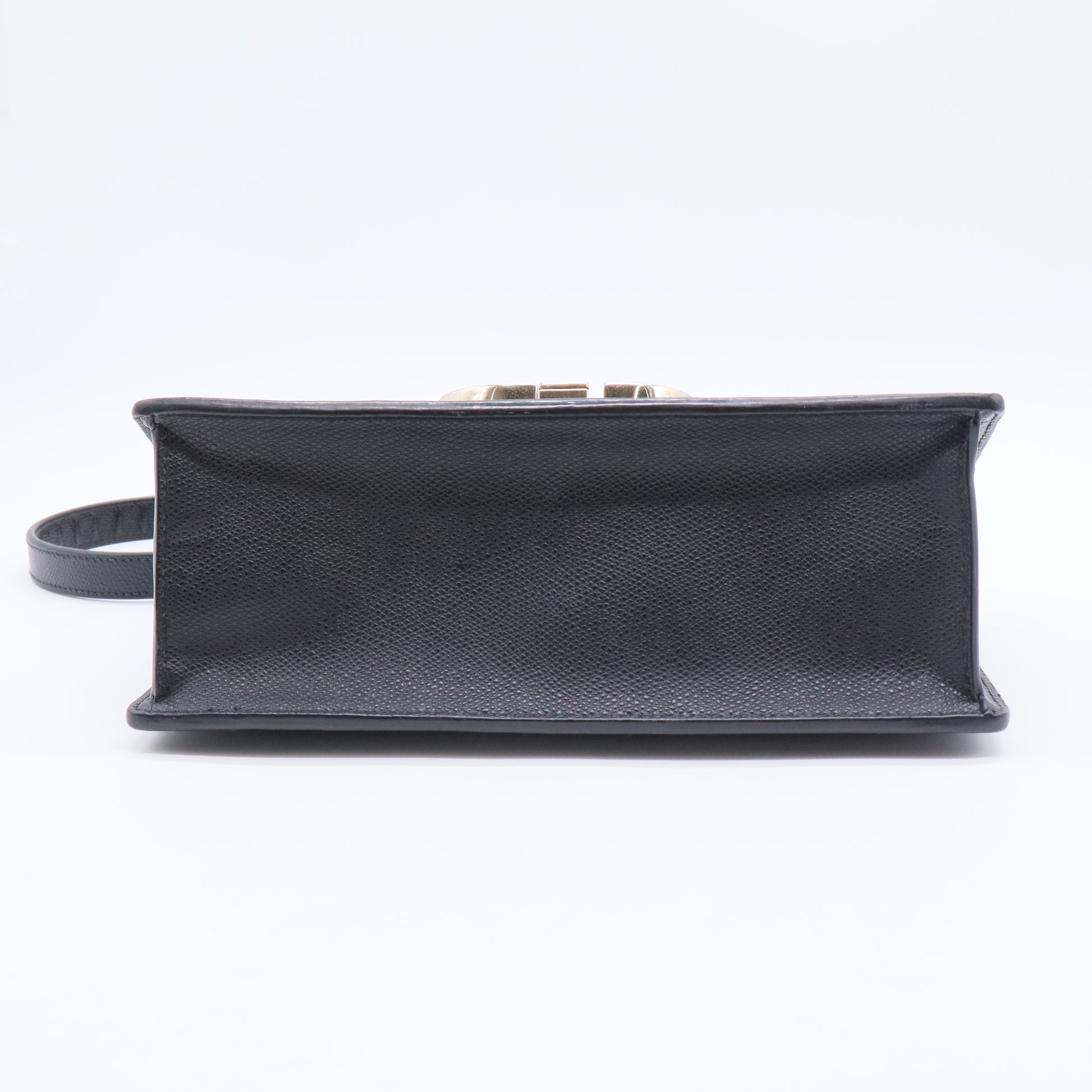 30 Montaigne Chain Flap Bag Leather