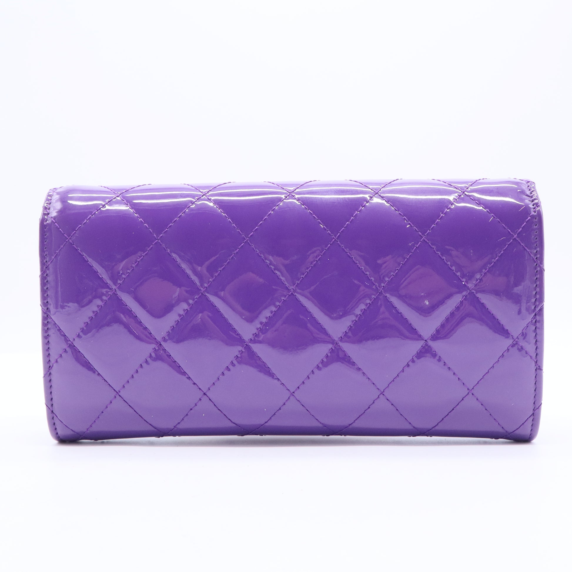 Wallet on Short Chain Quilted Patent