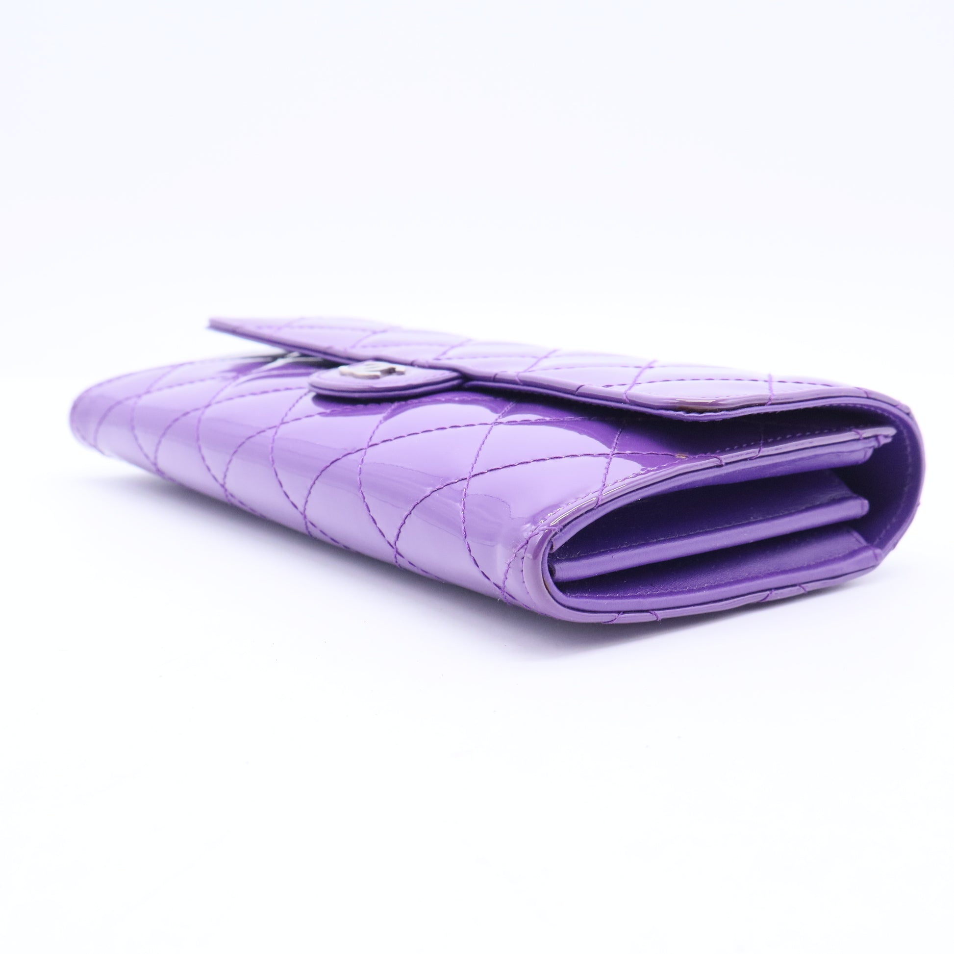 Wallet on Short Chain Quilted Patent