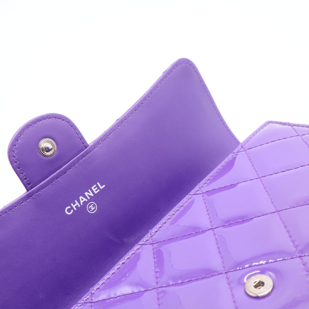 Wallet on Short Chain Quilted Patent