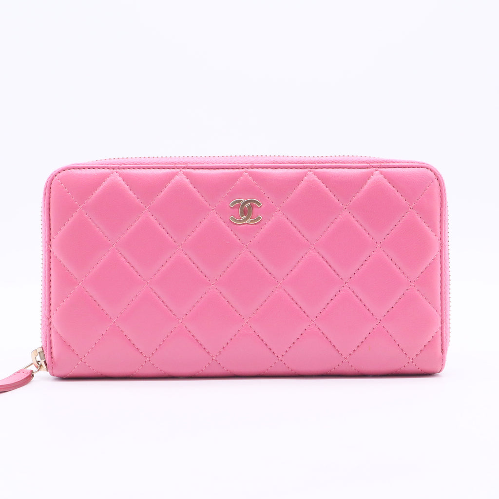 Lambskin Quilted Large Gusset Zip Around Wallet