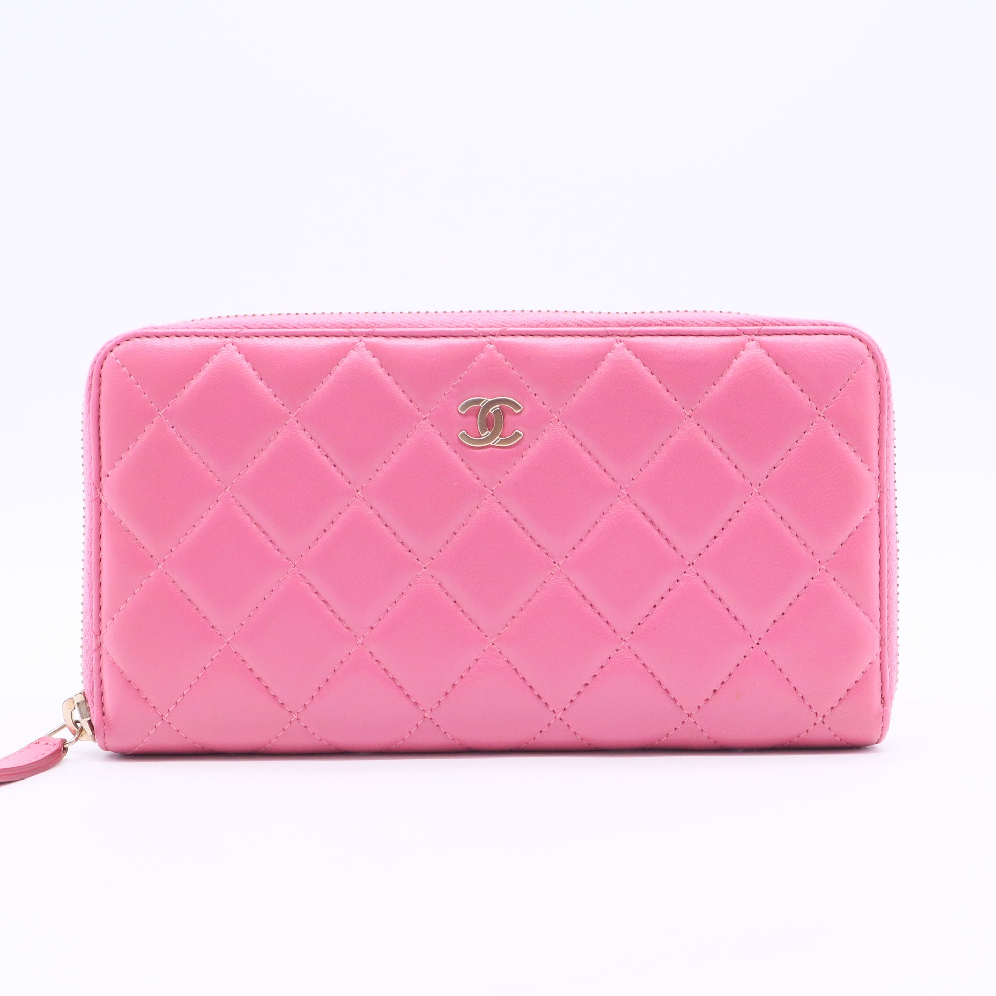 Lambskin Quilted Large Gusset Zip Around Wallet