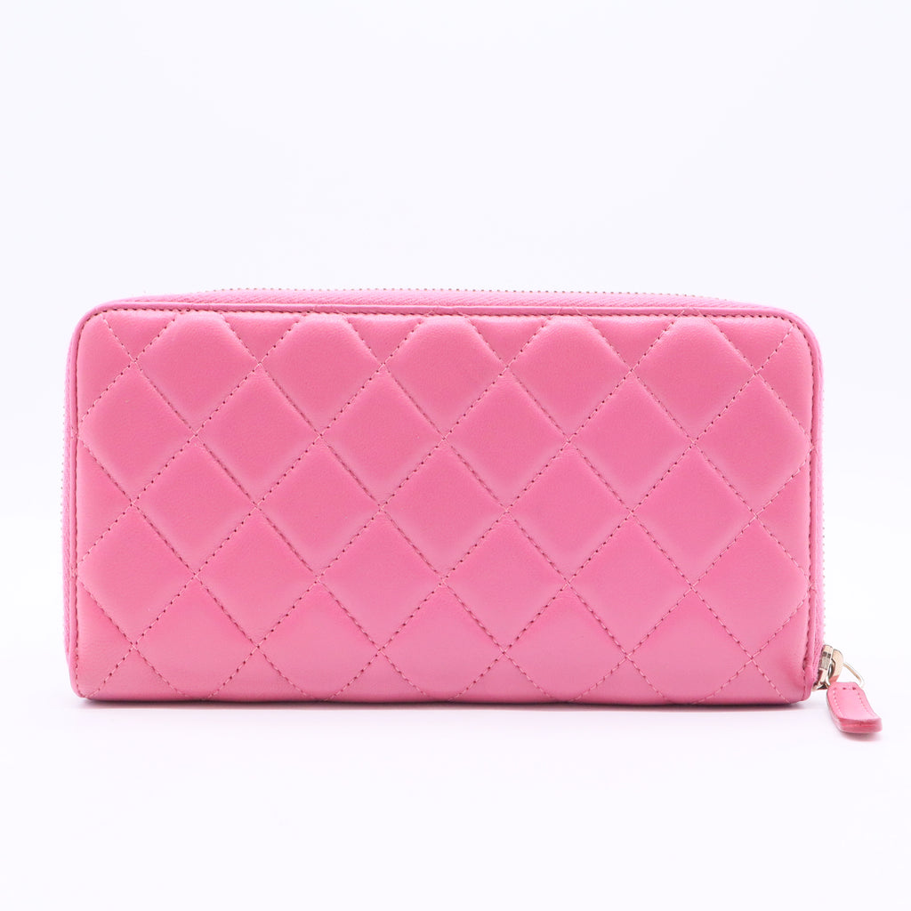 Lambskin Quilted Large Gusset Zip Around Wallet