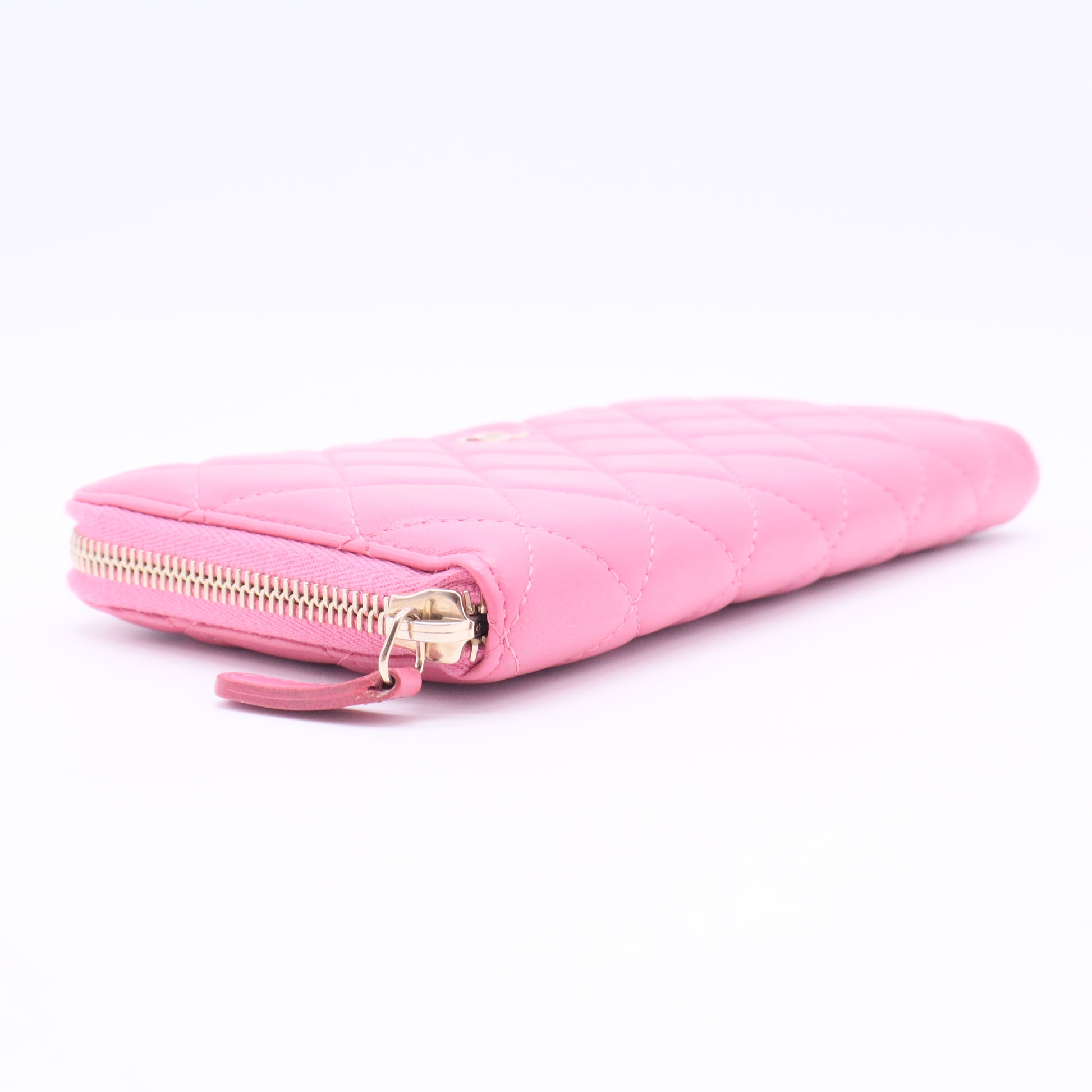 Lambskin Quilted Large Gusset Zip Around Wallet