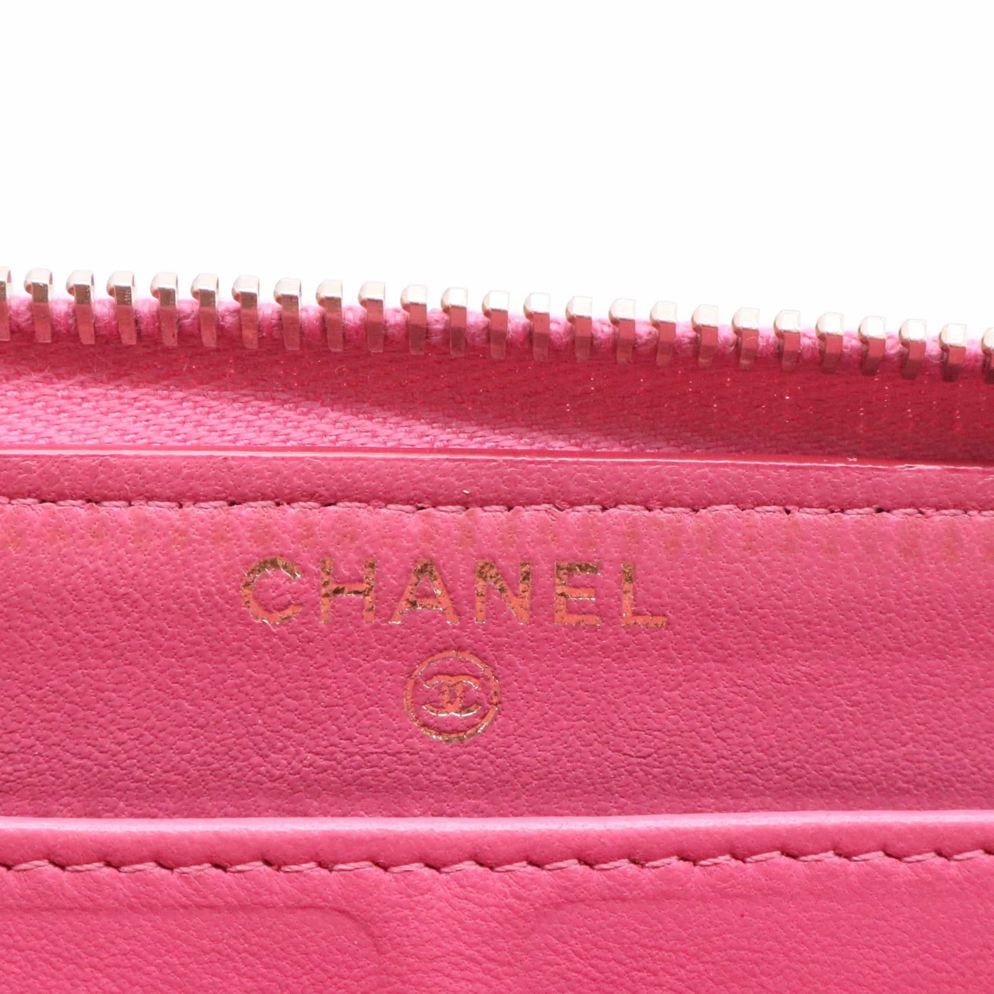 Lambskin Quilted Large Gusset Zip Around Wallet
