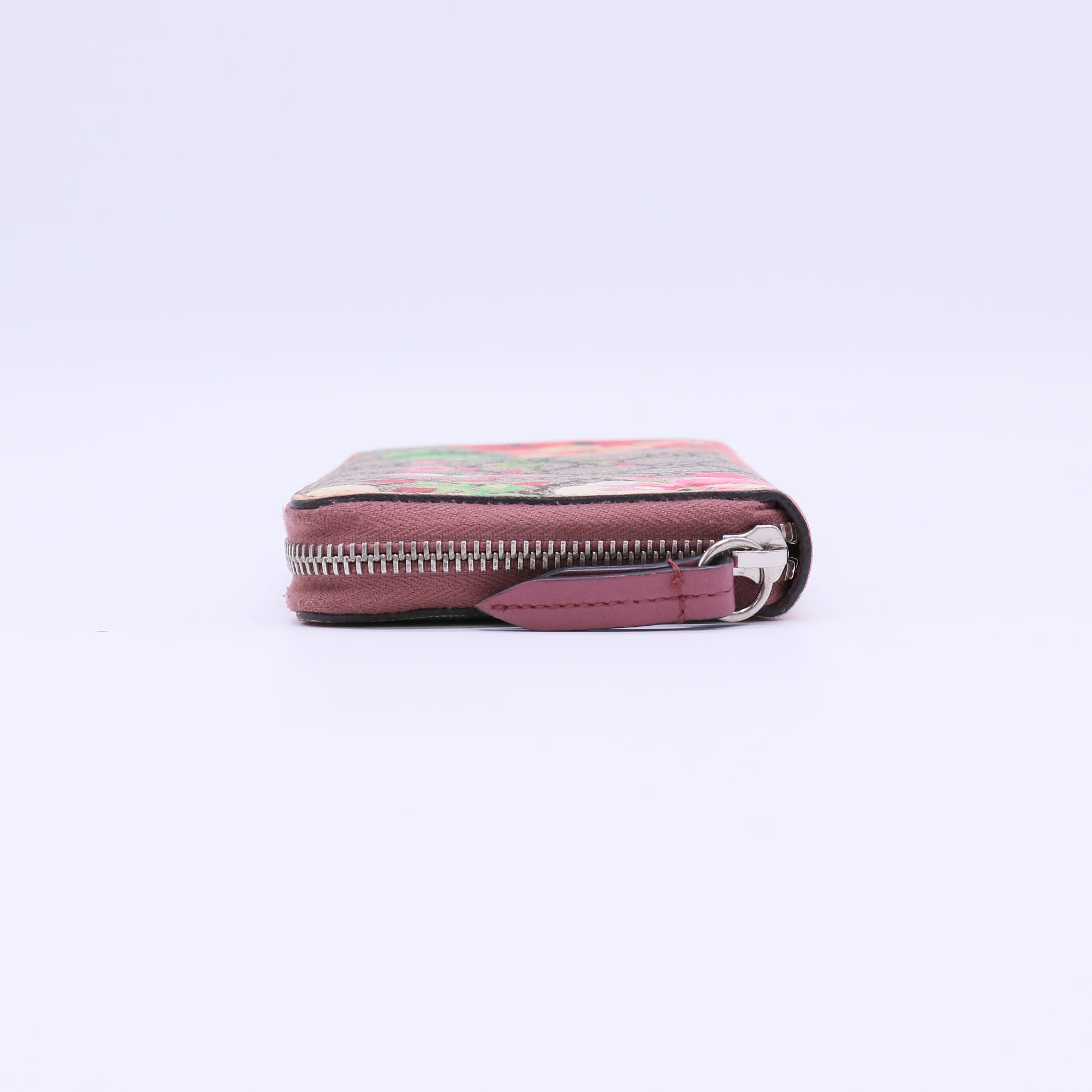 Gucci GG Blooms Supreme Zip Around Wallet W22210