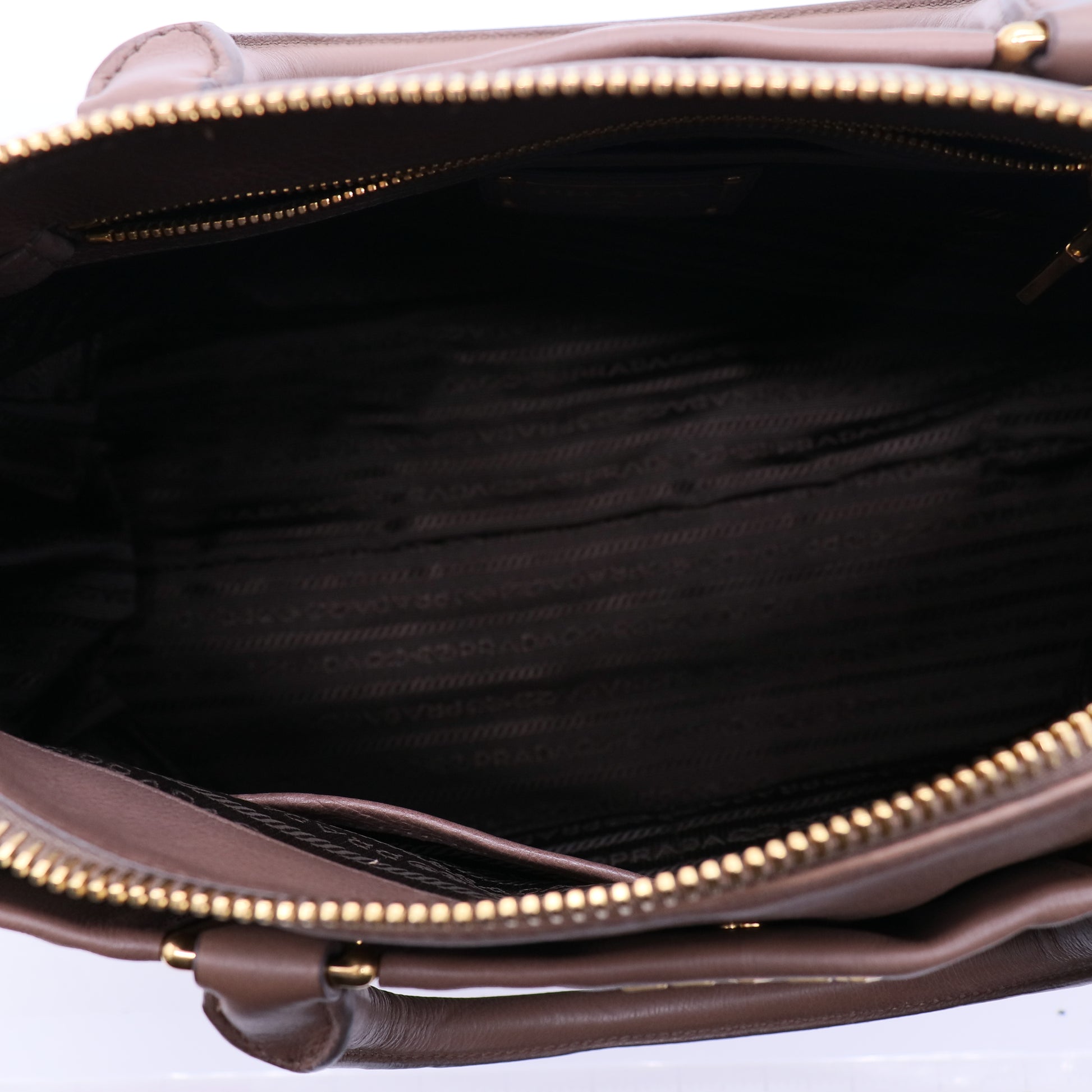 Side Pocket Convertible Tote Vitello Daino B21255