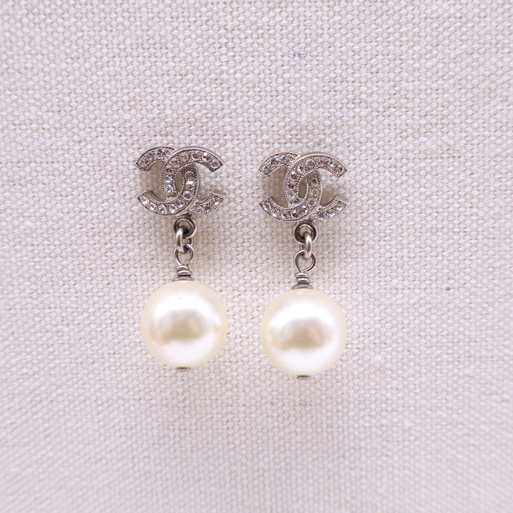 Crystal and Pearl Drop Pierced Earrings W21100