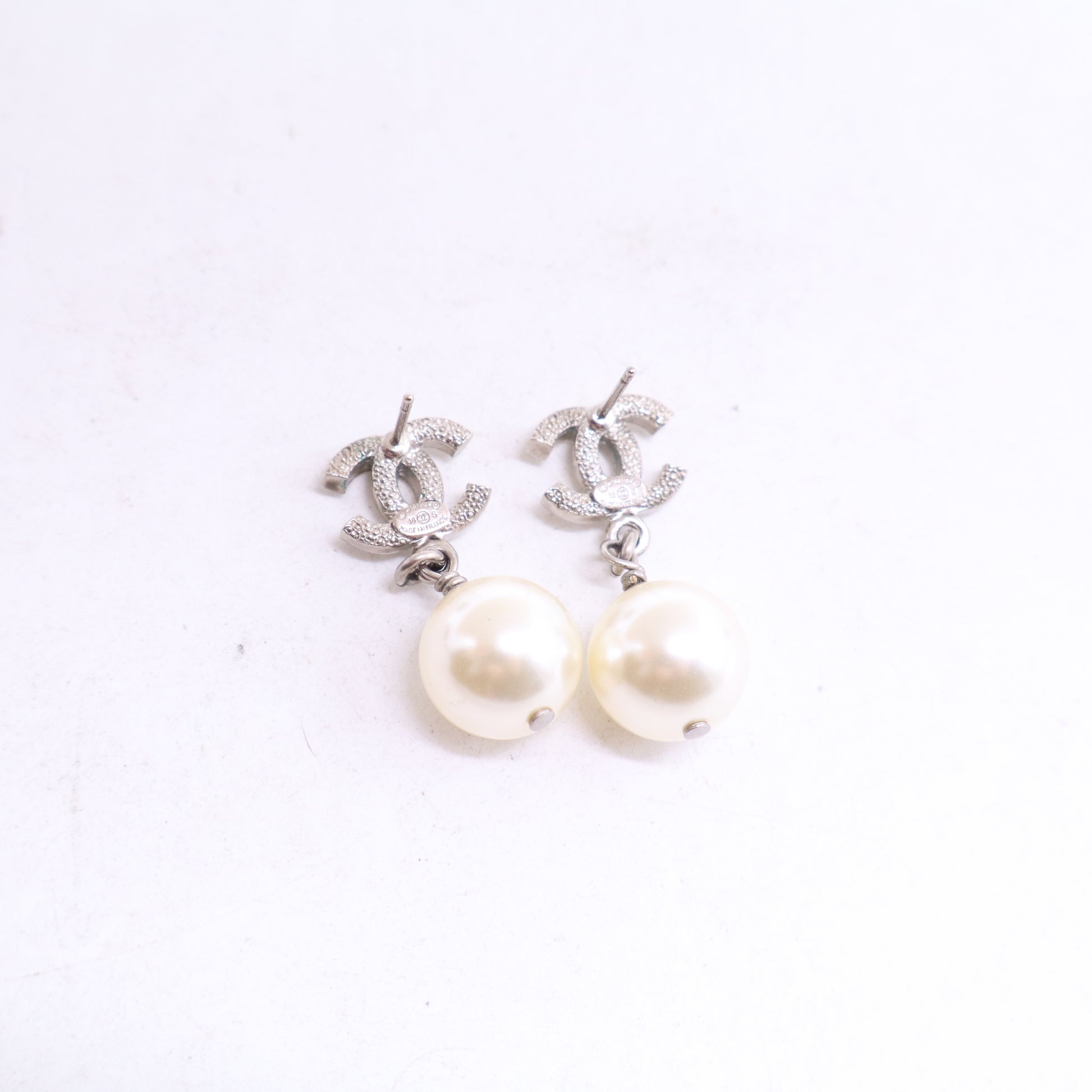 Crystal and Pearl Drop Pierced Earrings W21100