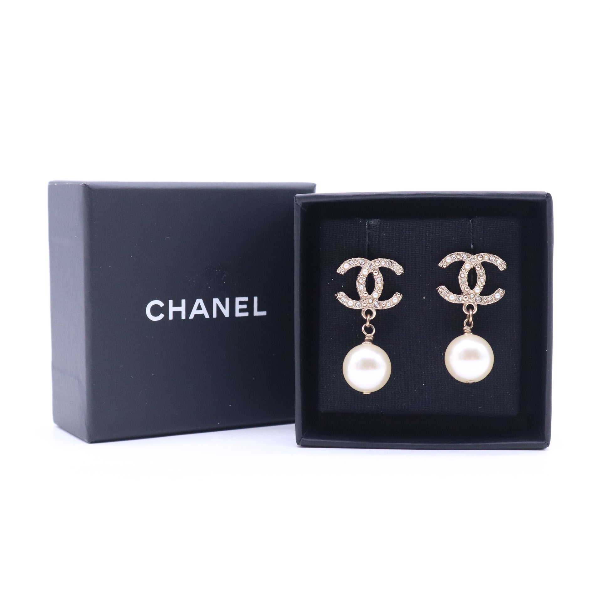 Crystal Pearl CC Earrings W21116
