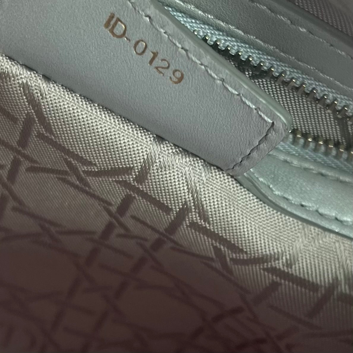Pearly Lambskin Cannage Medium Lady Dior Grey twins