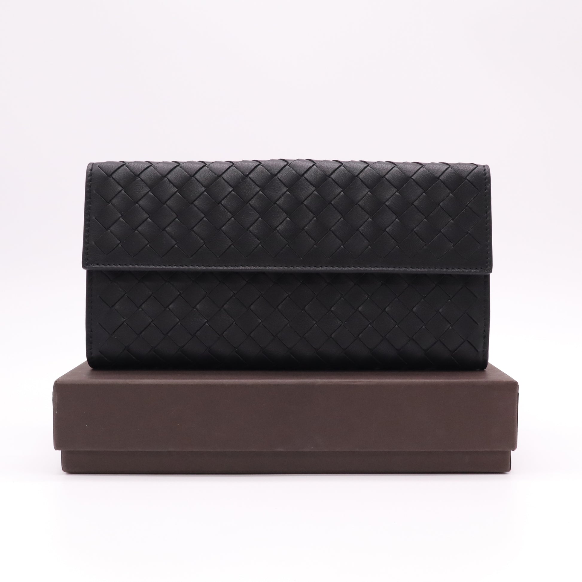 Bottega Veneta Intrecciato Continental Flap Wallet W22265