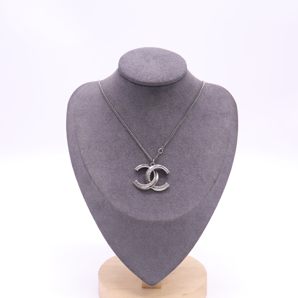 CC Logo Pendant Necklace W23323